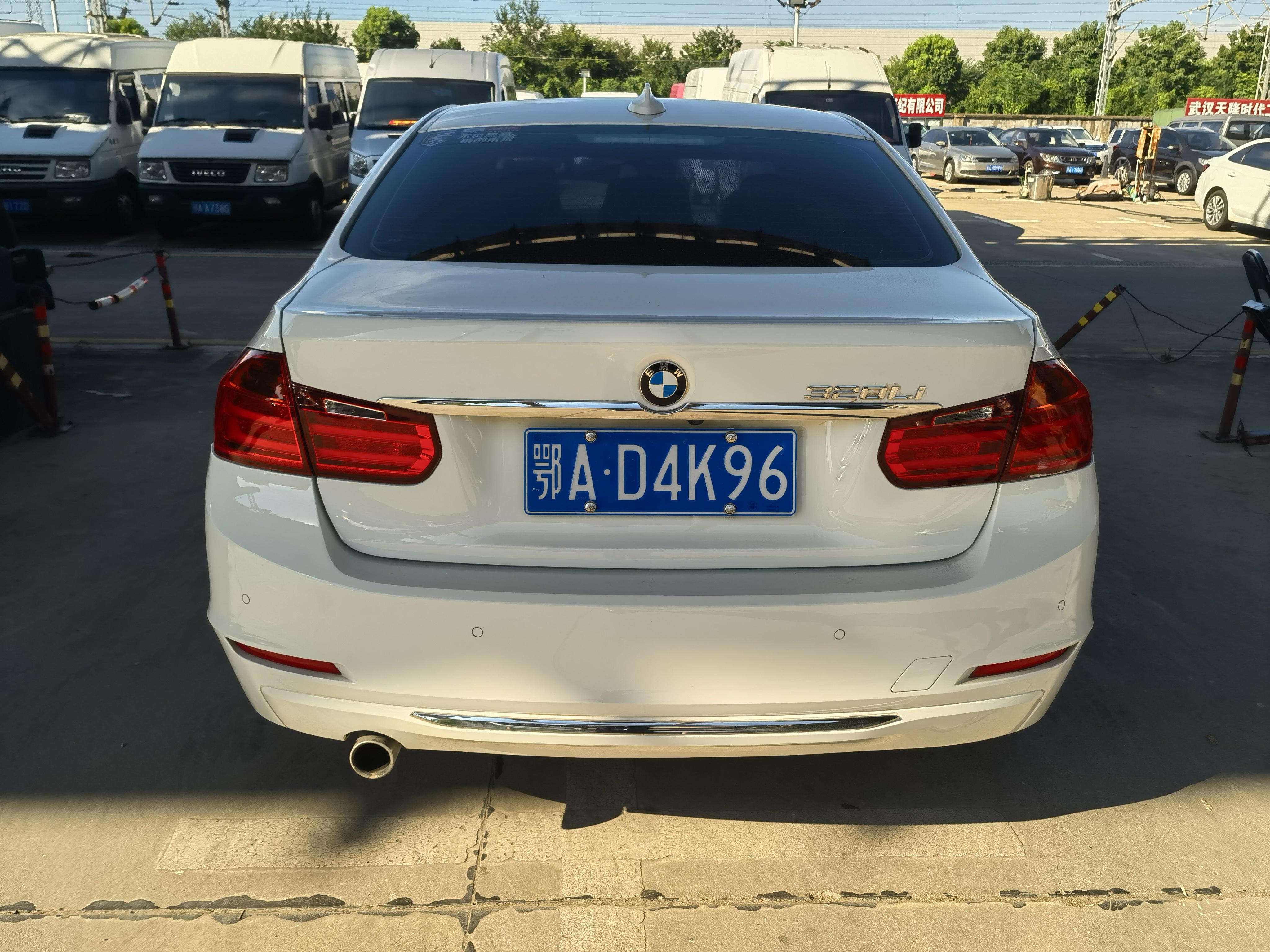 BMW 3 серии 2015 thumb 3