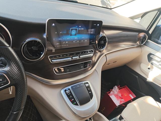 Mercedes-Benz V-Класс 2022 thumb 10