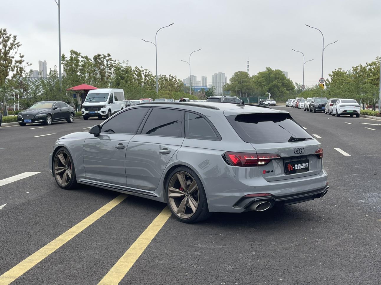 Audi S4 2022 thumb 2