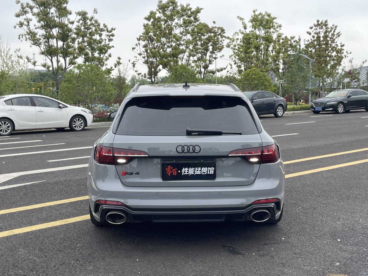 Audi S4 2022 thumb 3