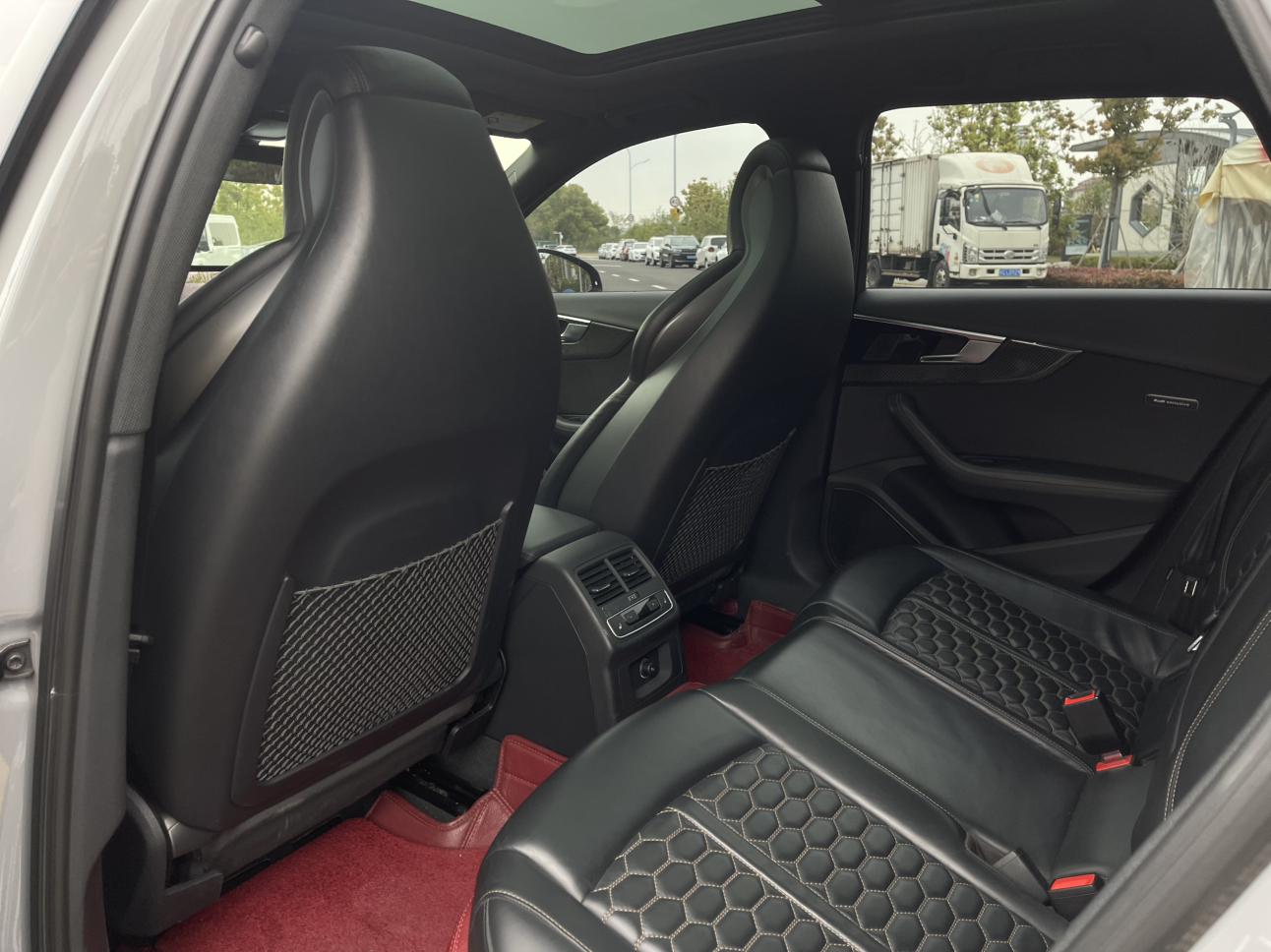 Audi S4 2022 thumb 12