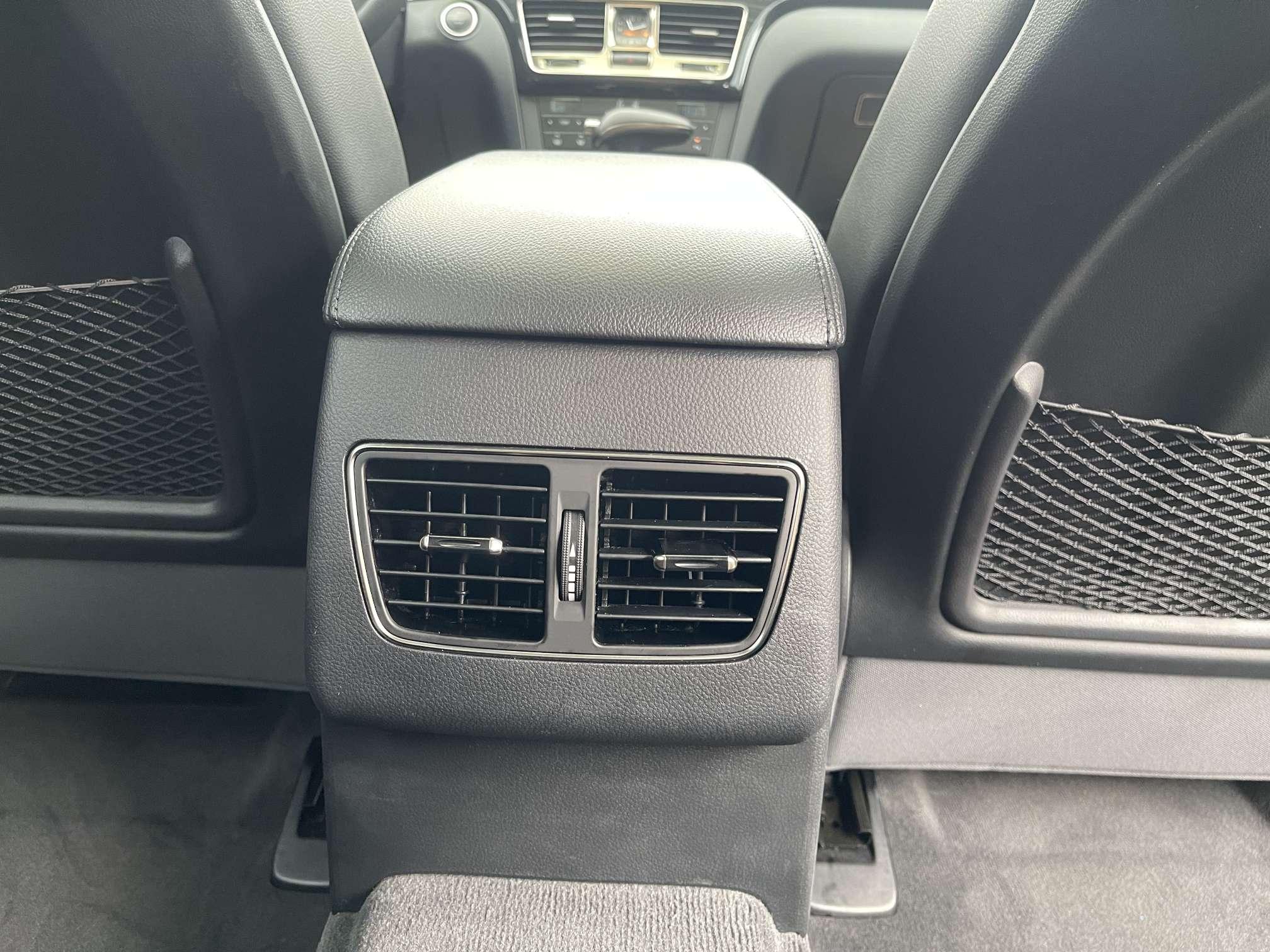 Hongqi H7 2019 thumb 11