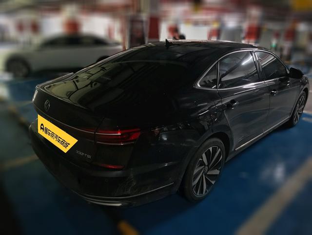 Volkswagen Passat (North America and China) 2024 thumb 2