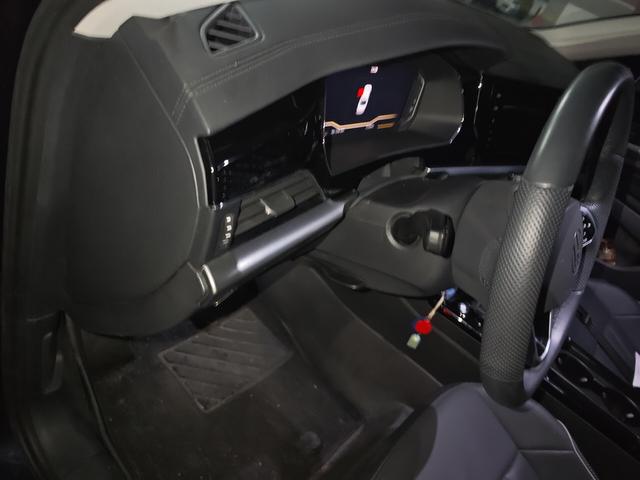 Volkswagen Passat (North America and China) 2024 thumb 11