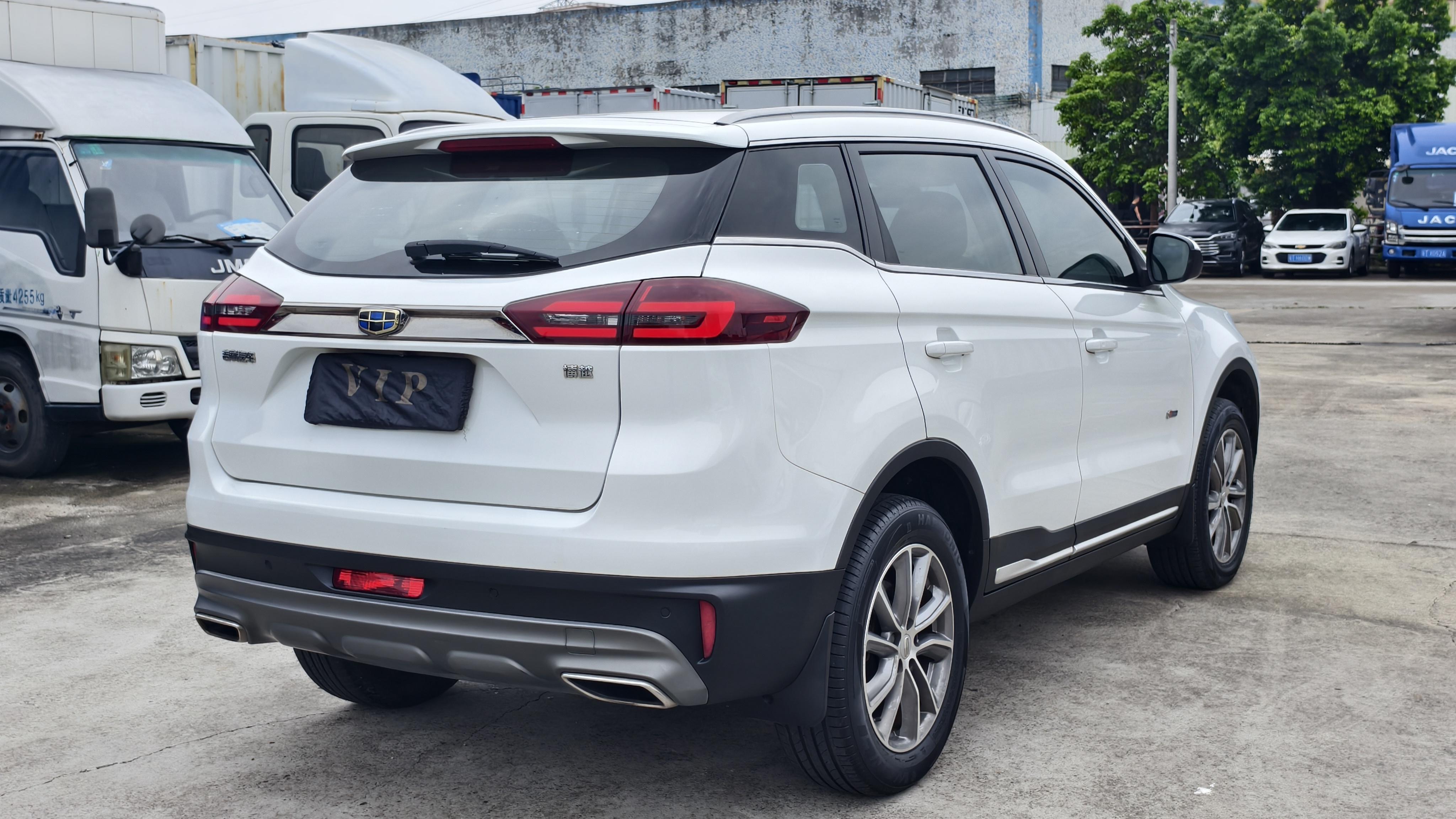Geely Boyue 2018 thumb 4
