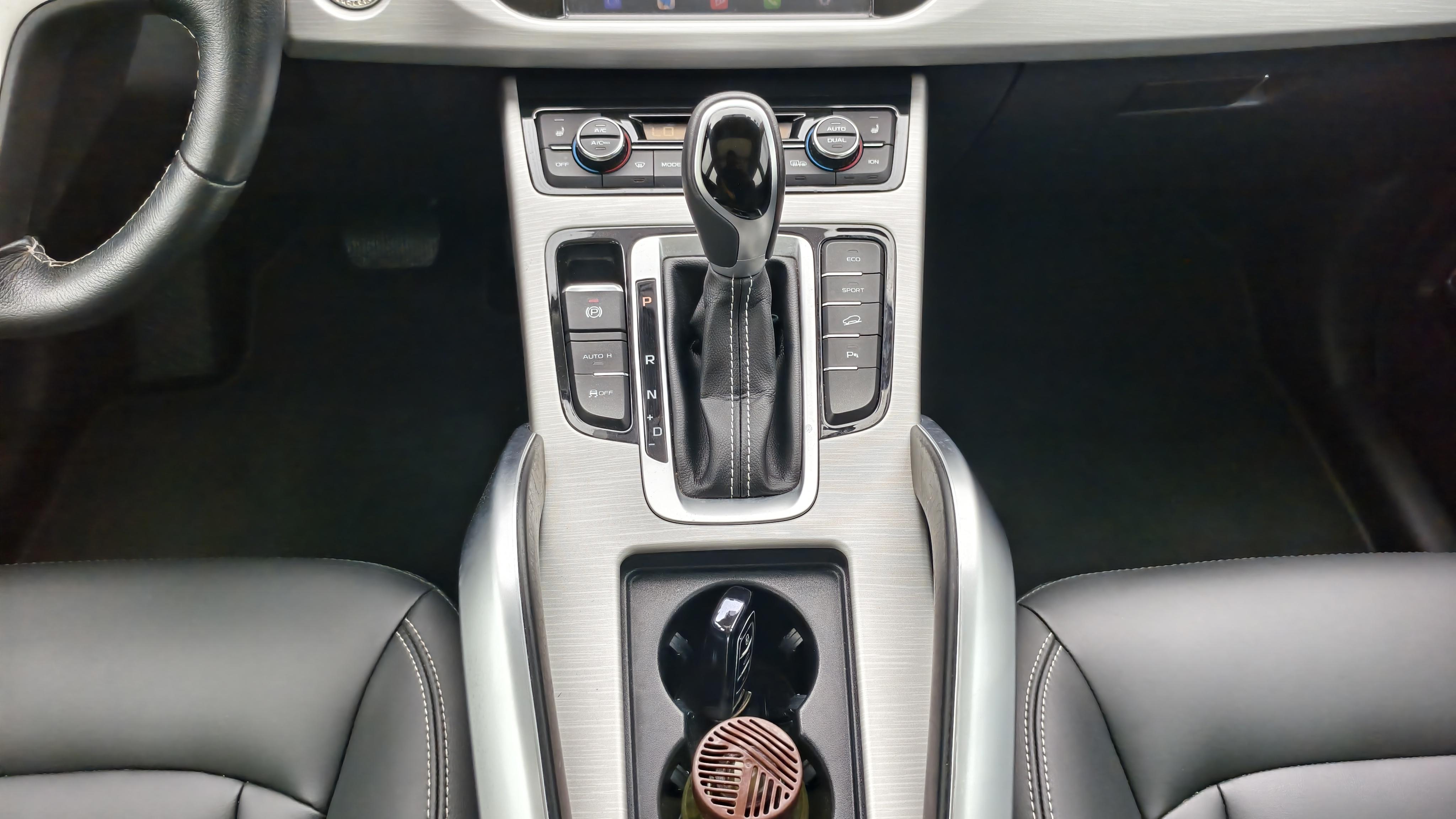 Geely Boyue 2018 thumb 9