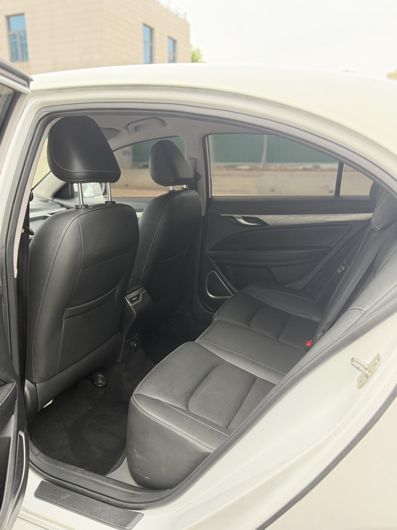Geely Emgrand 2019 thumb 9