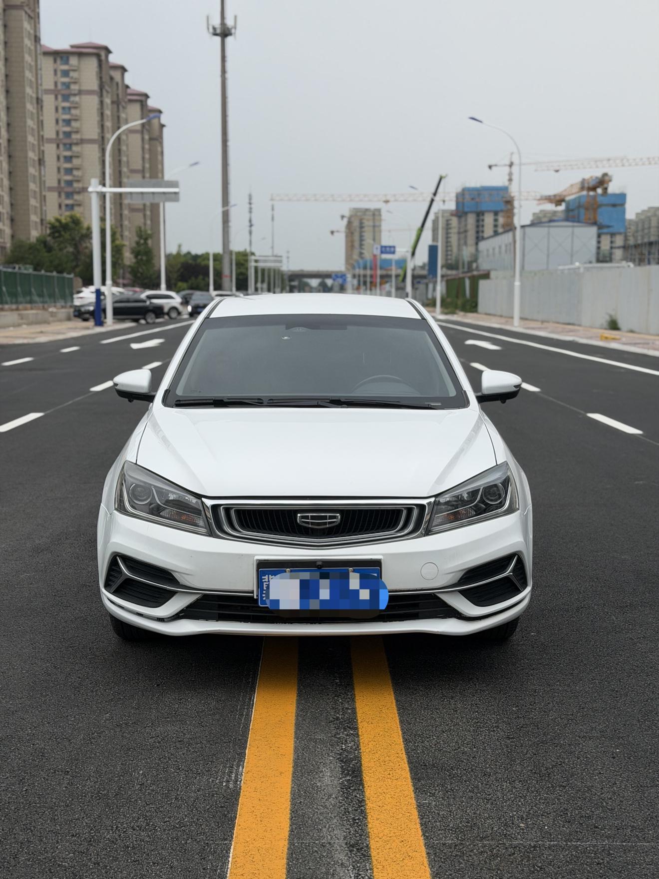 Geely Emgrand 2019 thumb 11