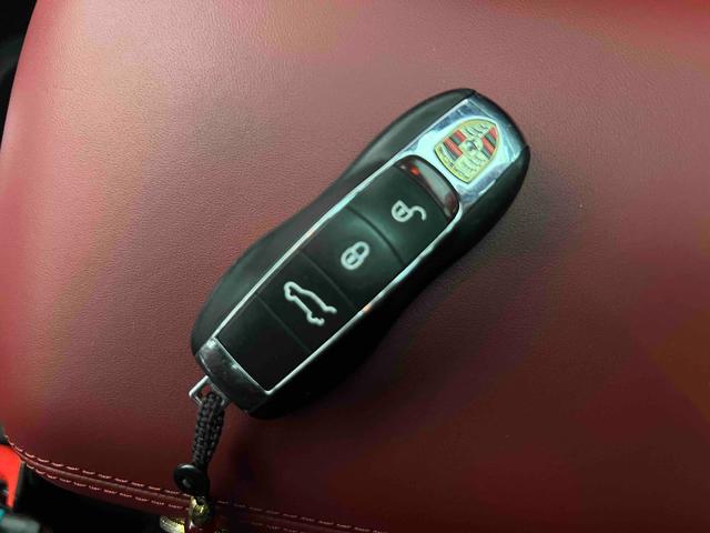 Porsche Macan 2018 thumb 9