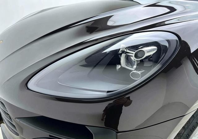 Porsche Macan 2018 thumb 10