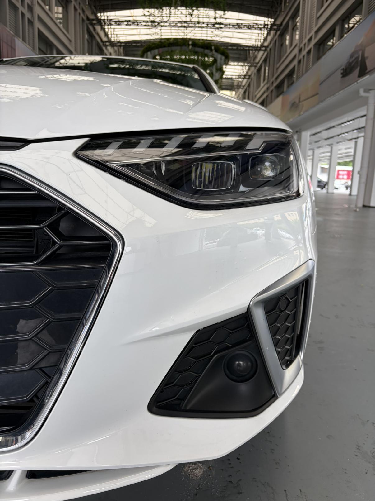 Audi A4 2023 thumb 4