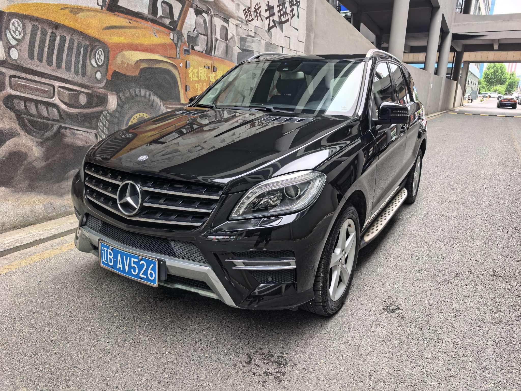 Mercedes-Benz M-Класс 2014 thumb 8