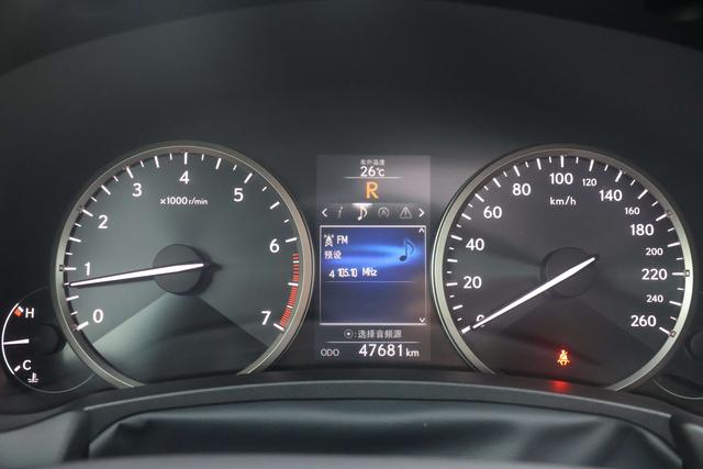 Lexus NX 2016 thumb 11