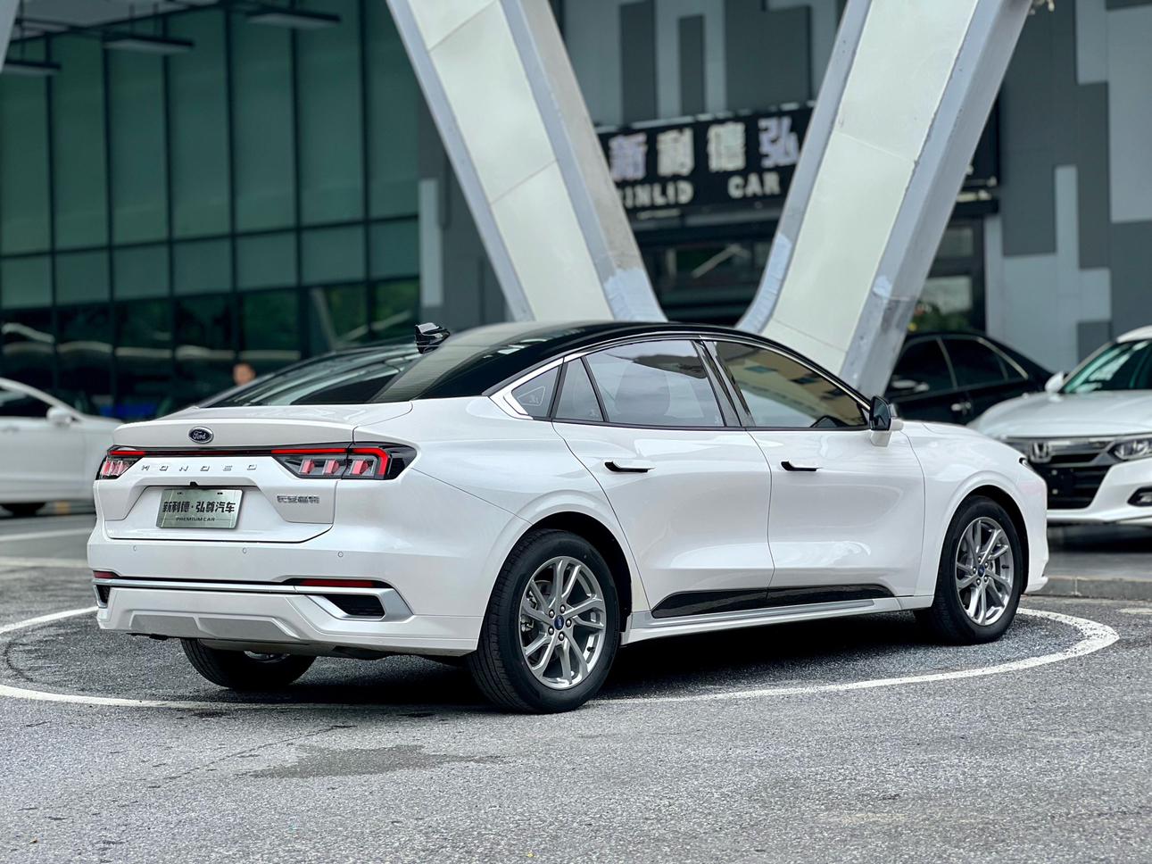Ford Mondeo 2023 thumb 5