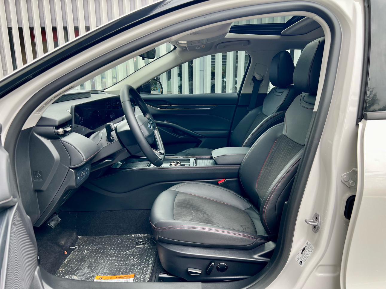 Ford Mondeo 2023 thumb 12