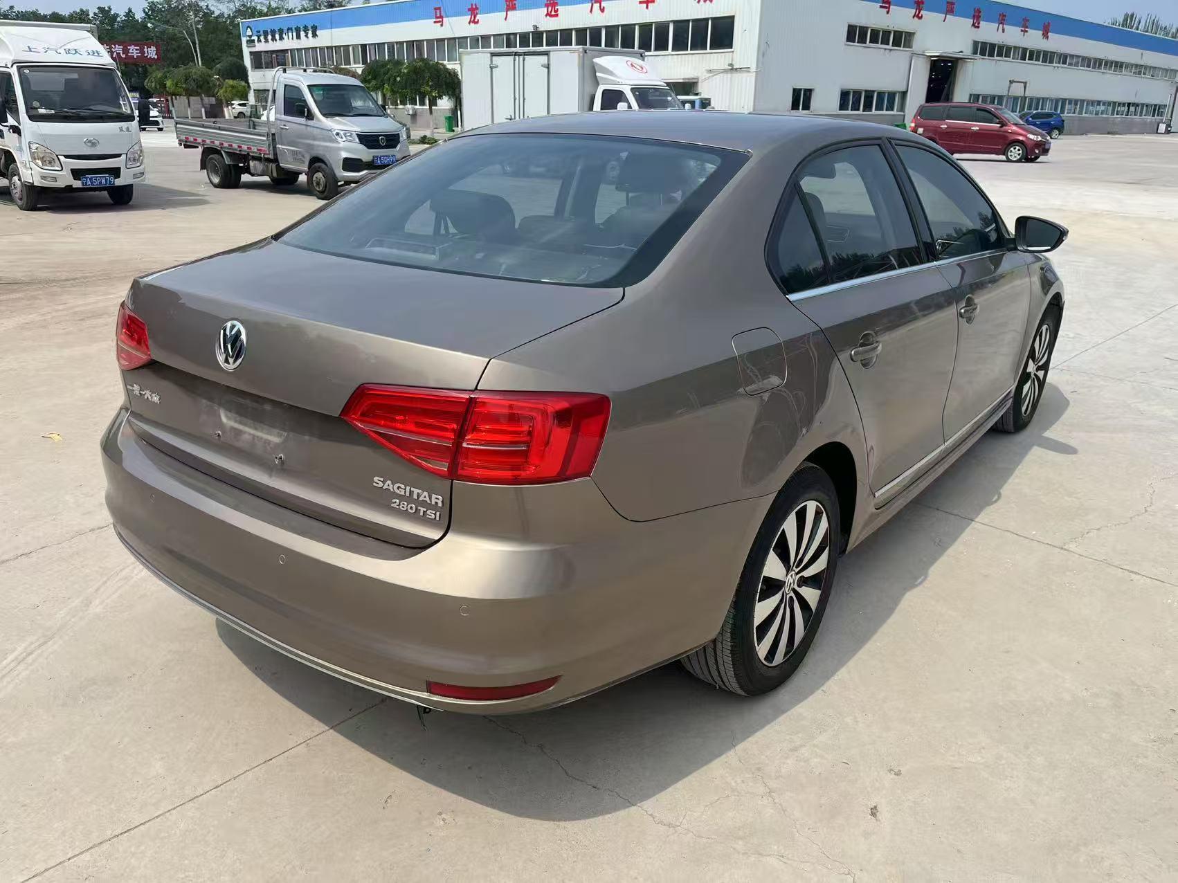 Volkswagen Sagitar 2018 thumb 4