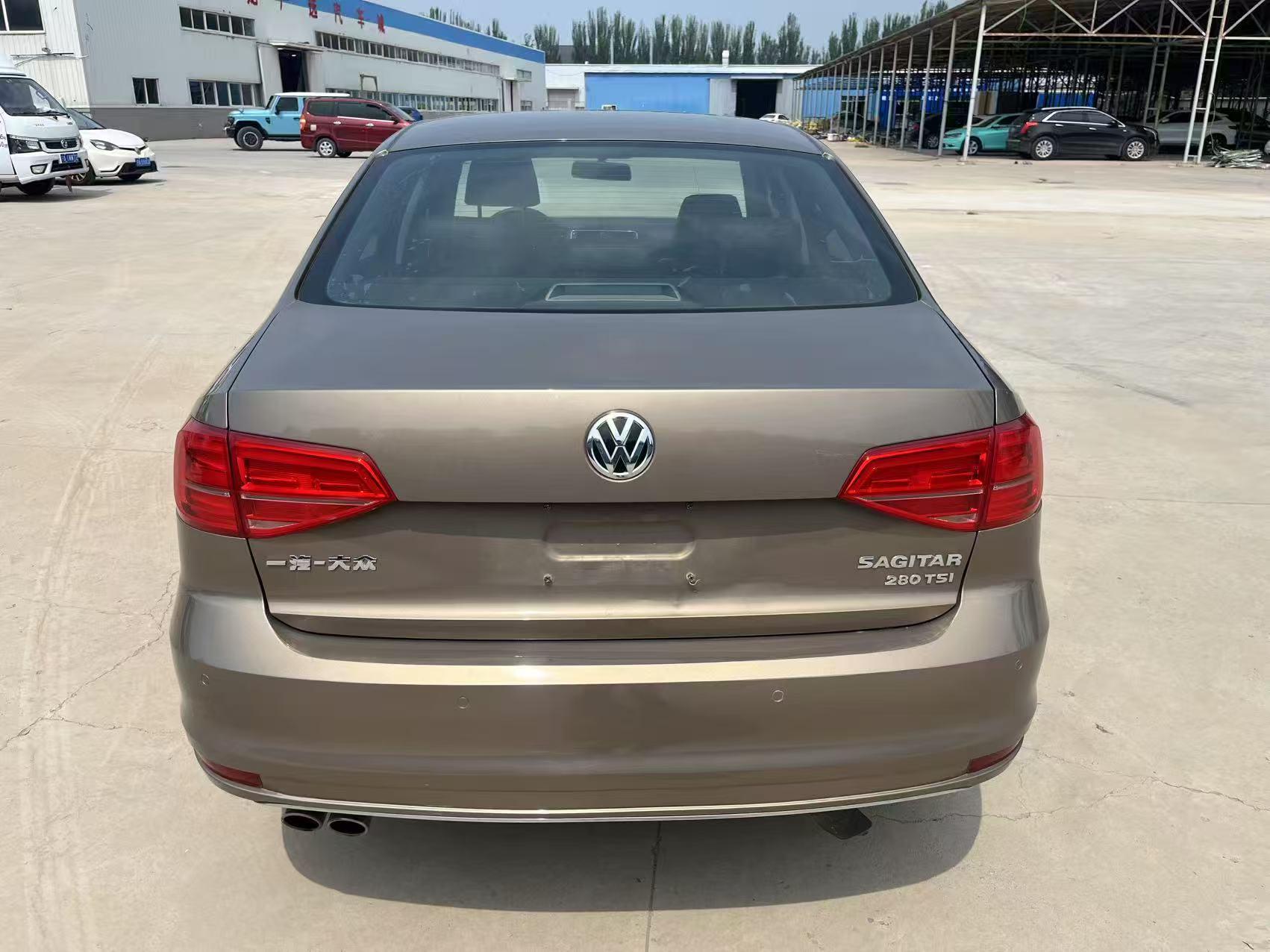 Volkswagen Sagitar 2018 thumb 12