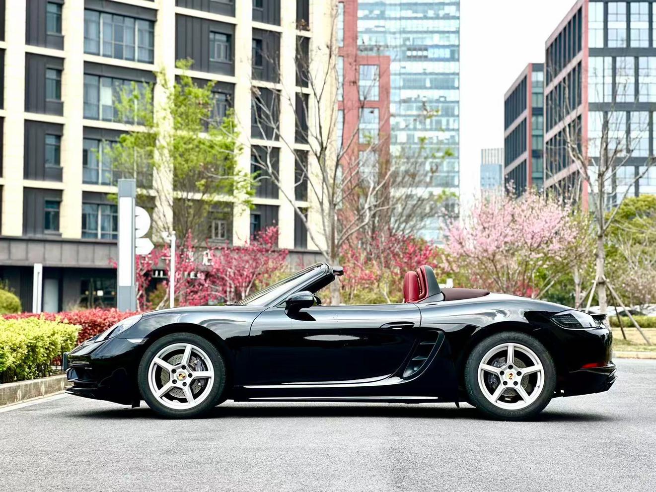 Porsche 718 2023 thumb 2