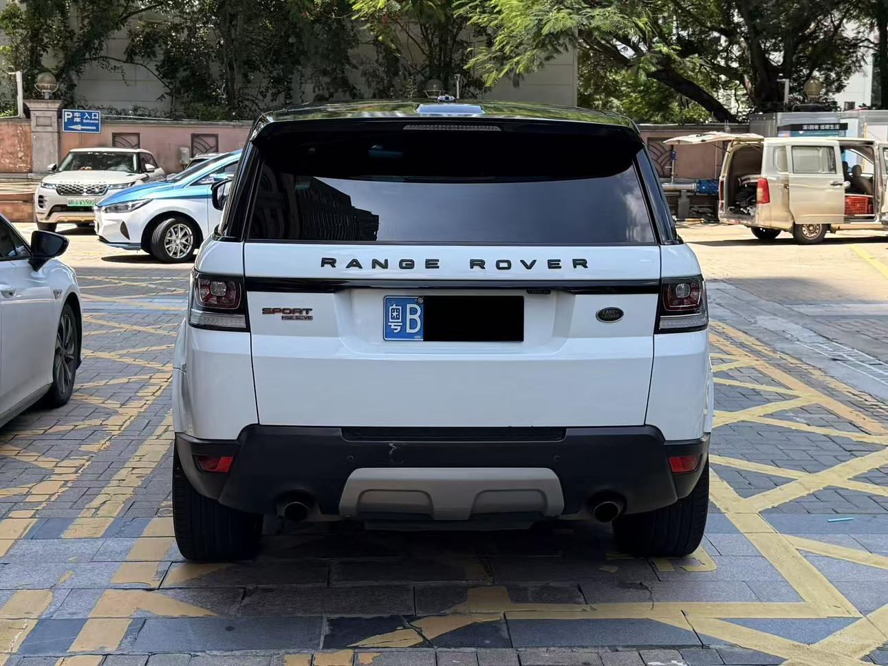 Land Rover Range Rover Sport 2015 thumb 3