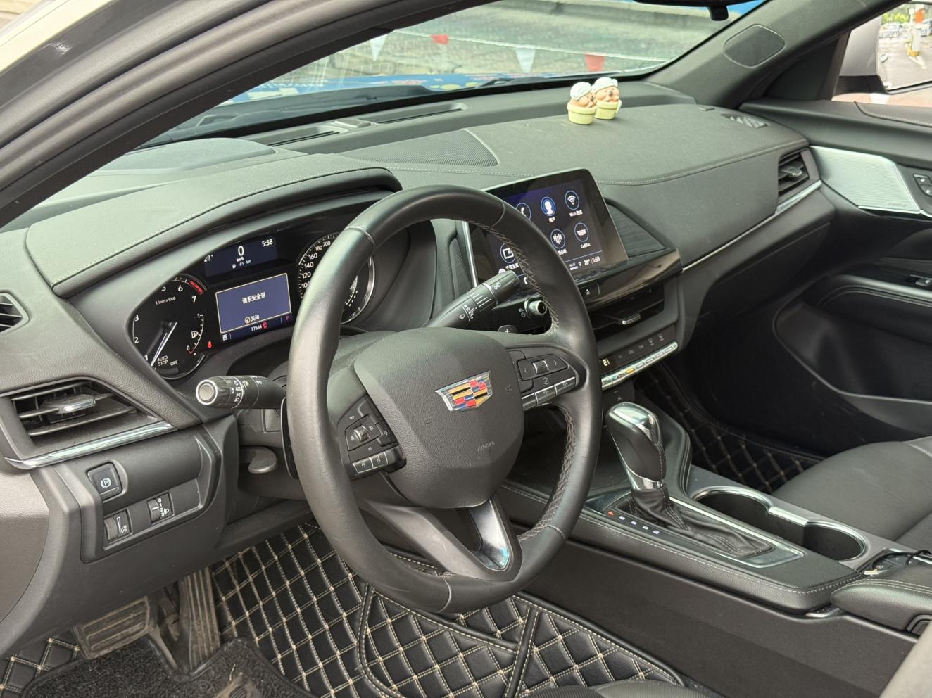 Cadillac CT4 2023 thumb 12