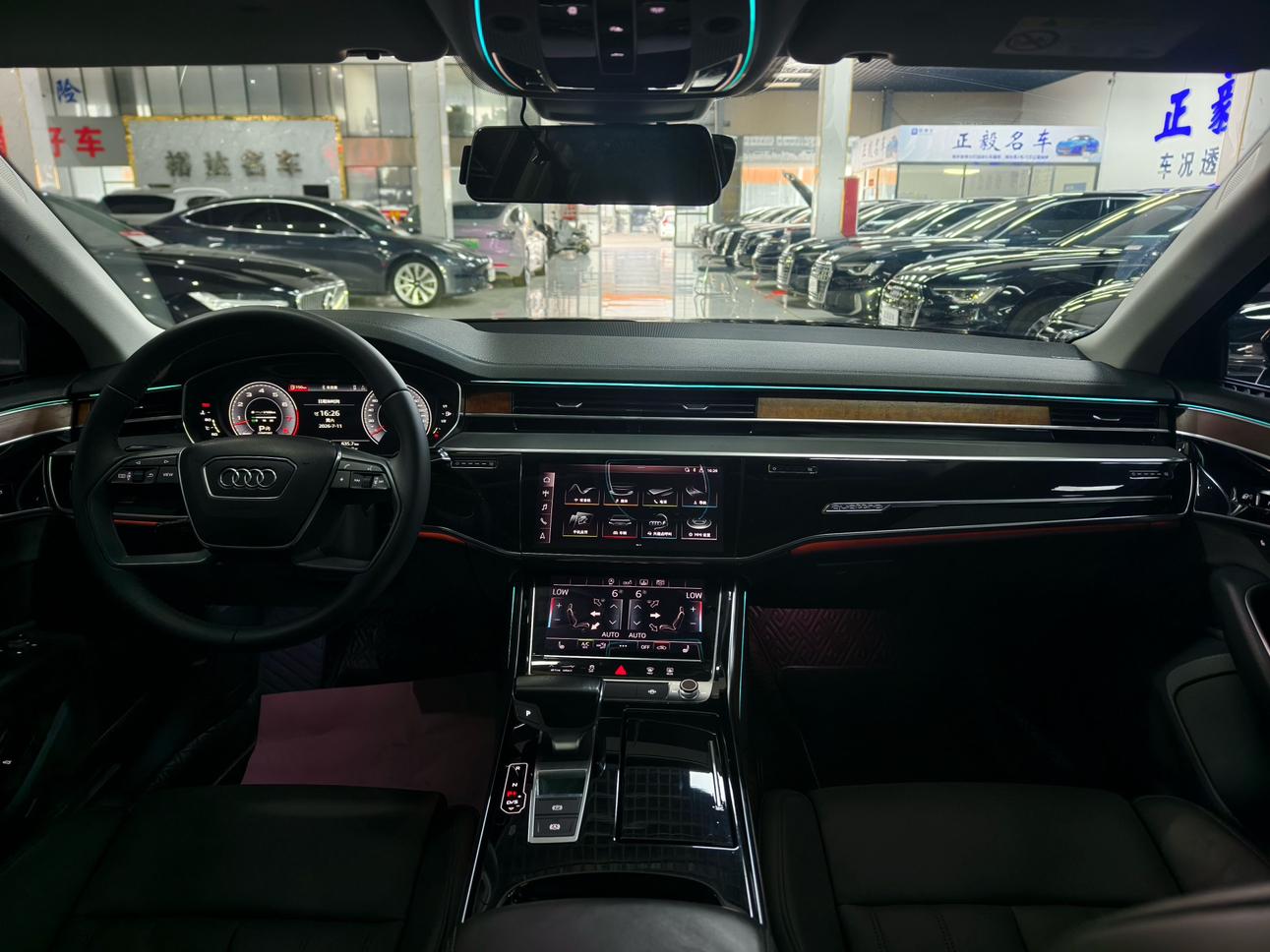 Audi A8 2018 thumb 4