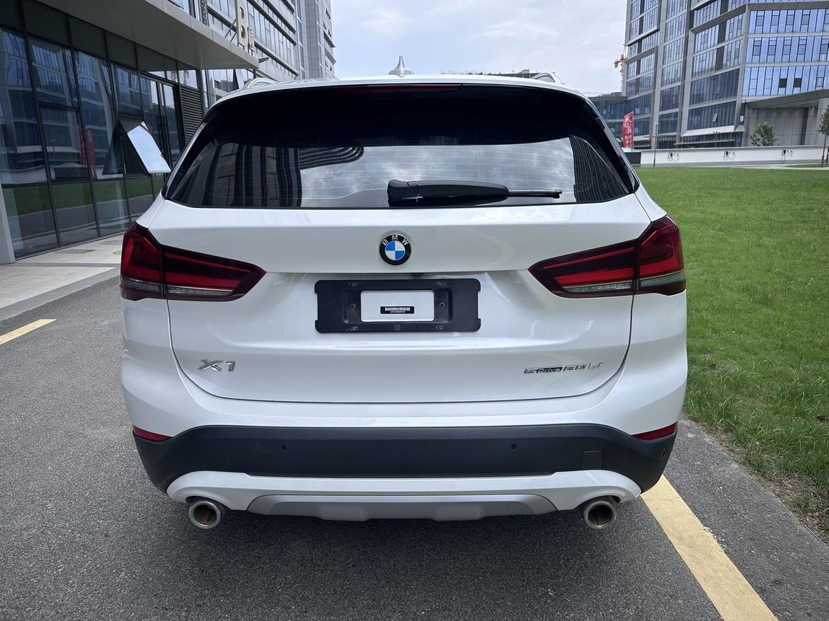 BMW X1 2022 thumb 3