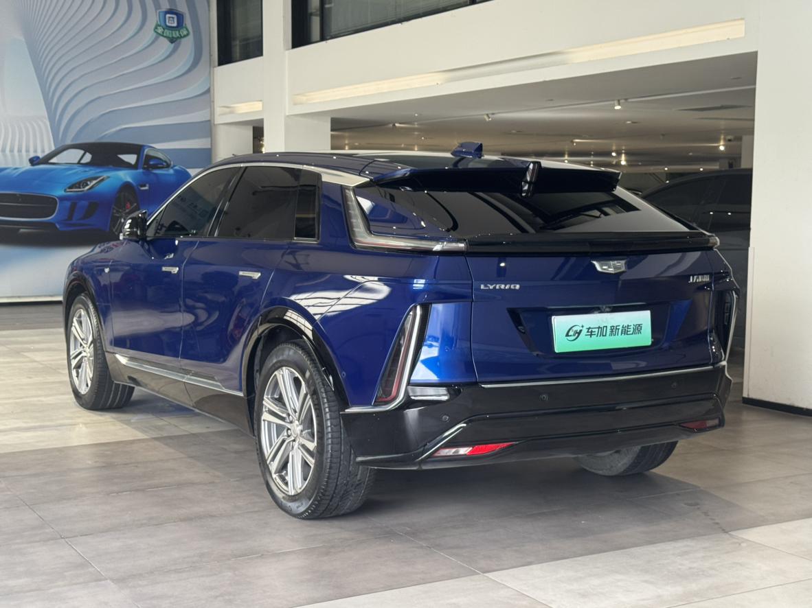 Cadillac IQ 2024 thumb 2