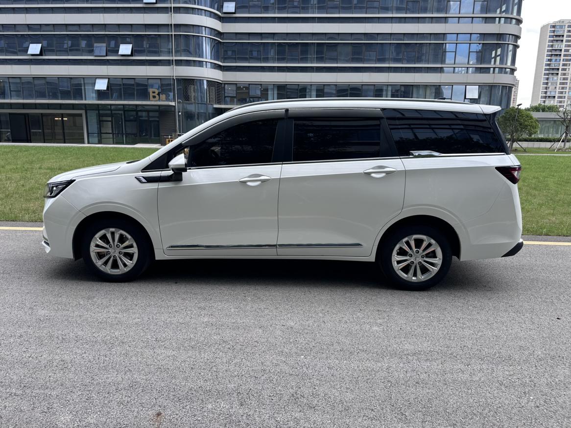Wuling Jiachen 2022 thumb 2