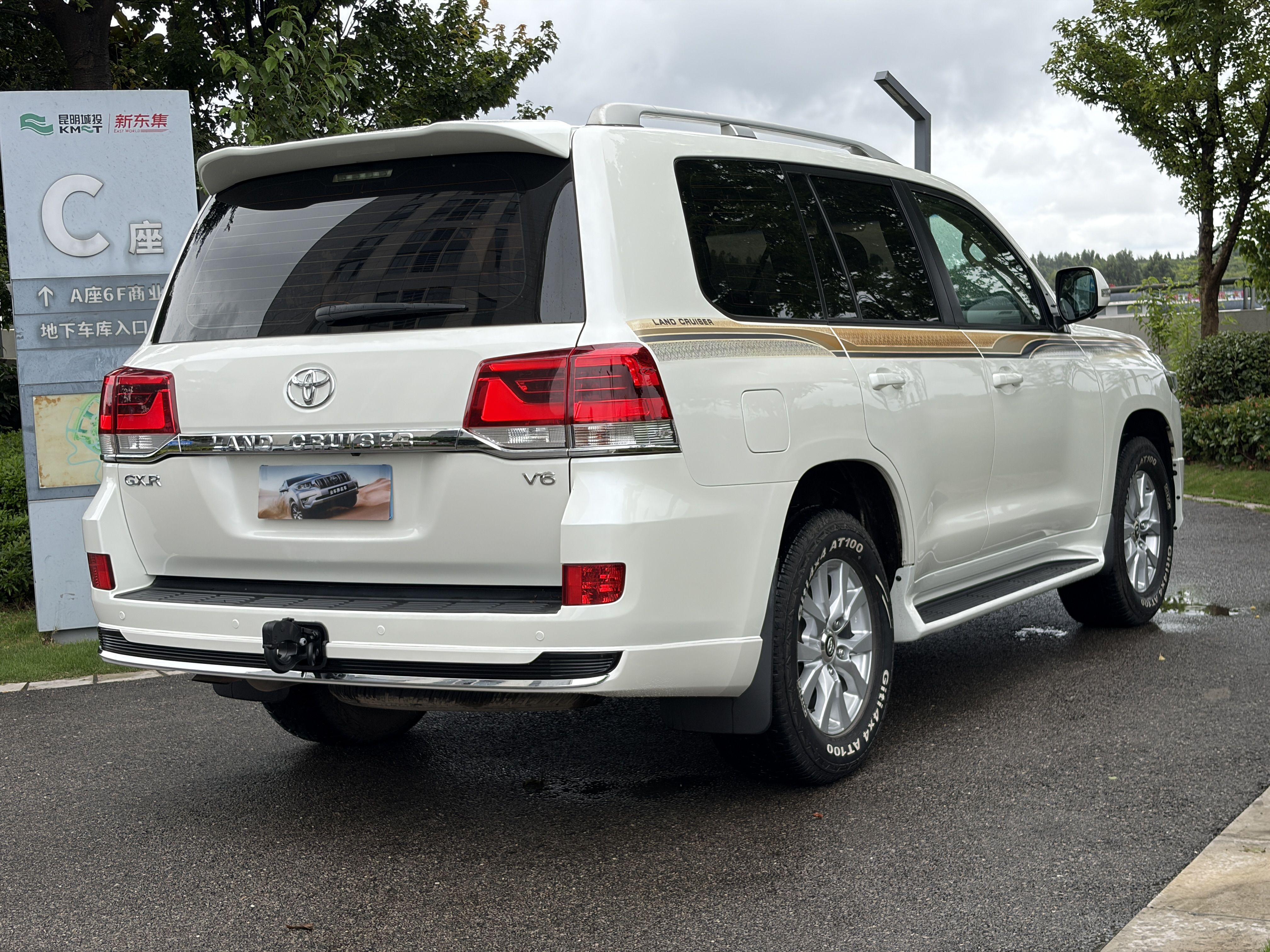 Toyota Land Cruiser 2019 thumb 4