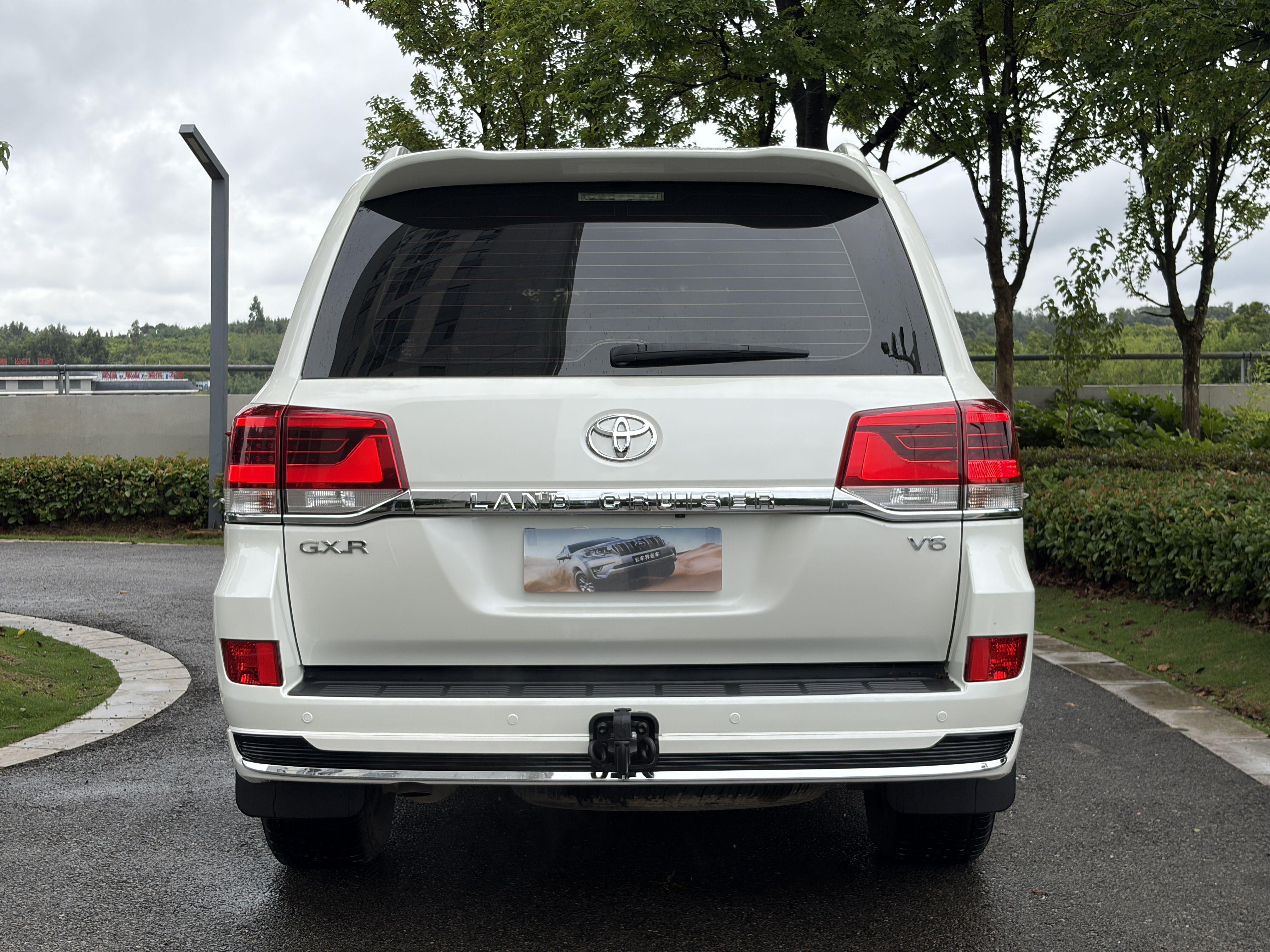 Toyota Land Cruiser 2019 thumb 12