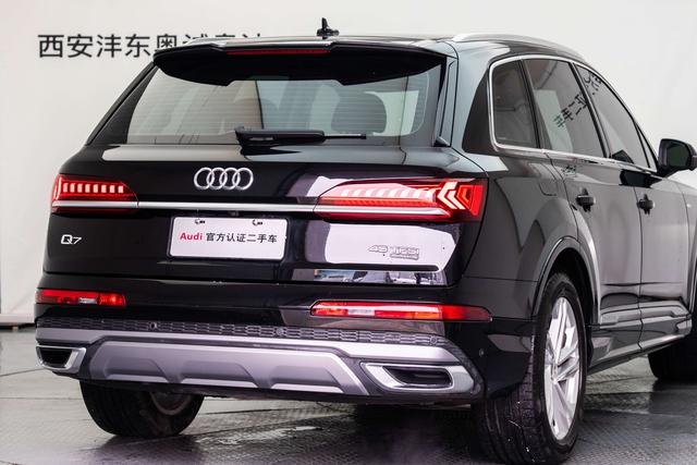 Audi Q7 2023 thumb 8