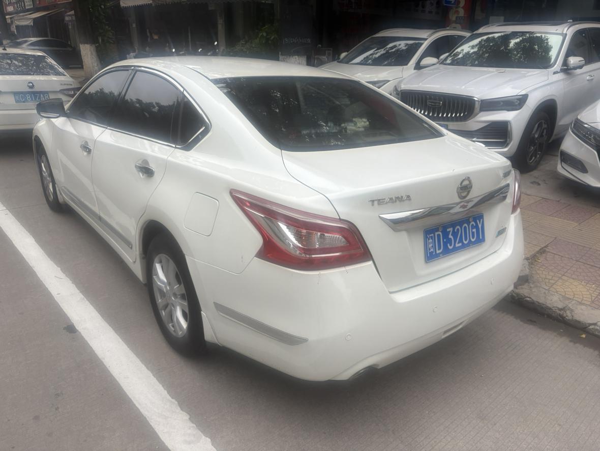 Nissan Altima 2013 thumb 10