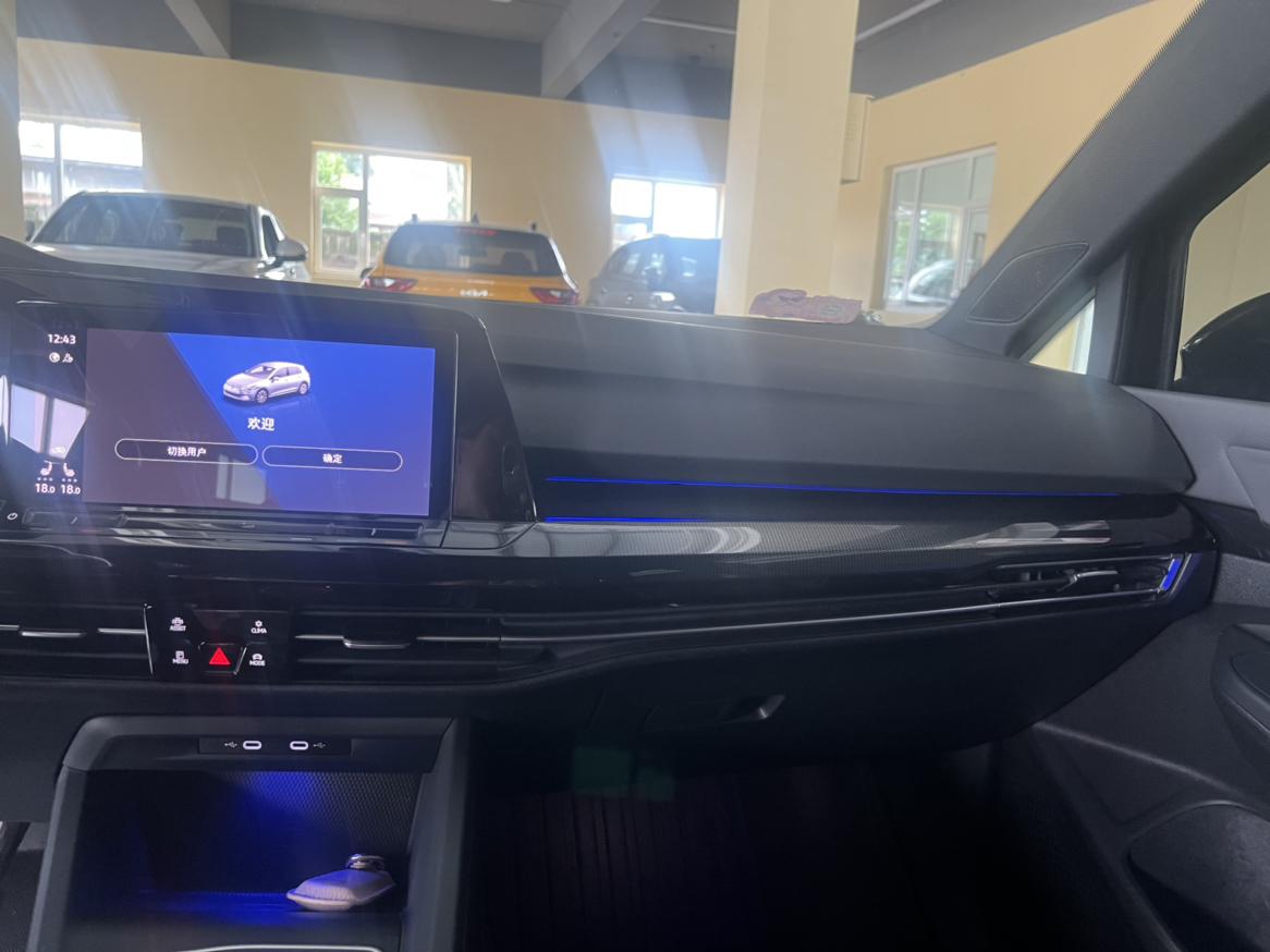 Volkswagen Golf Sportsvan 2023 thumb 10