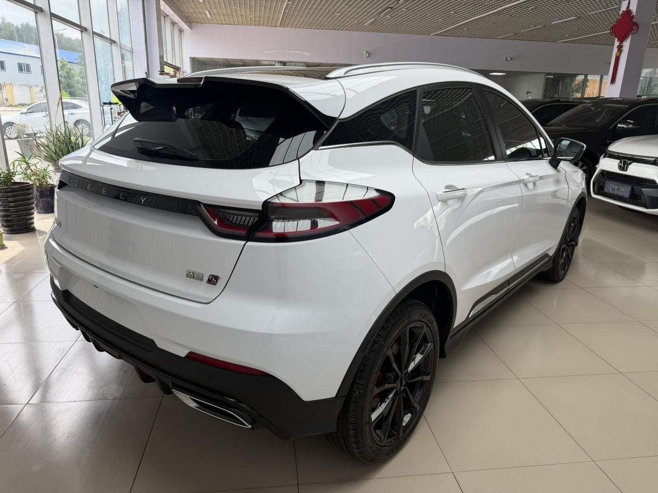 Geely Emgrand S 2021 thumb 4