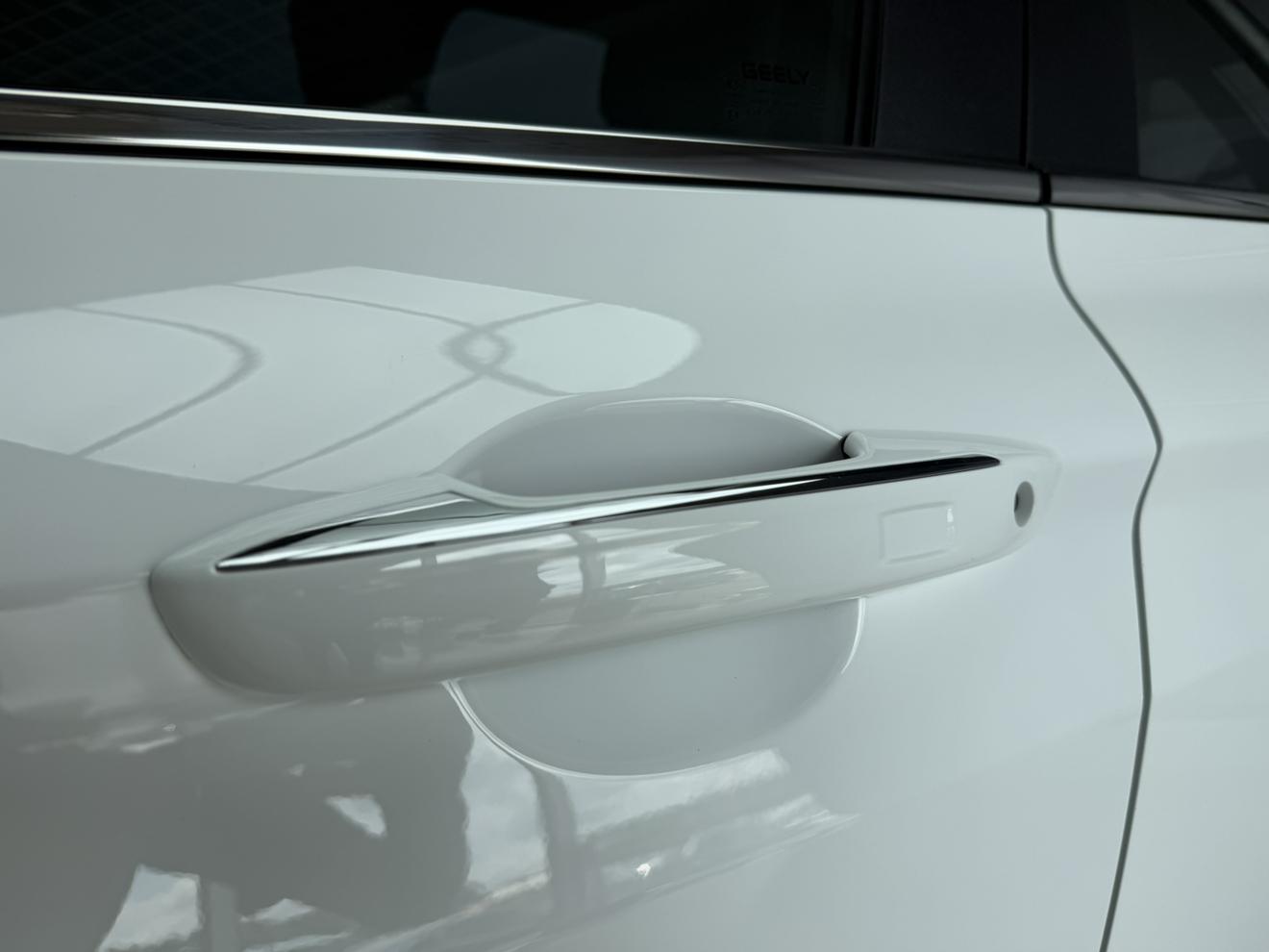 Geely Emgrand S 2021 thumb 5