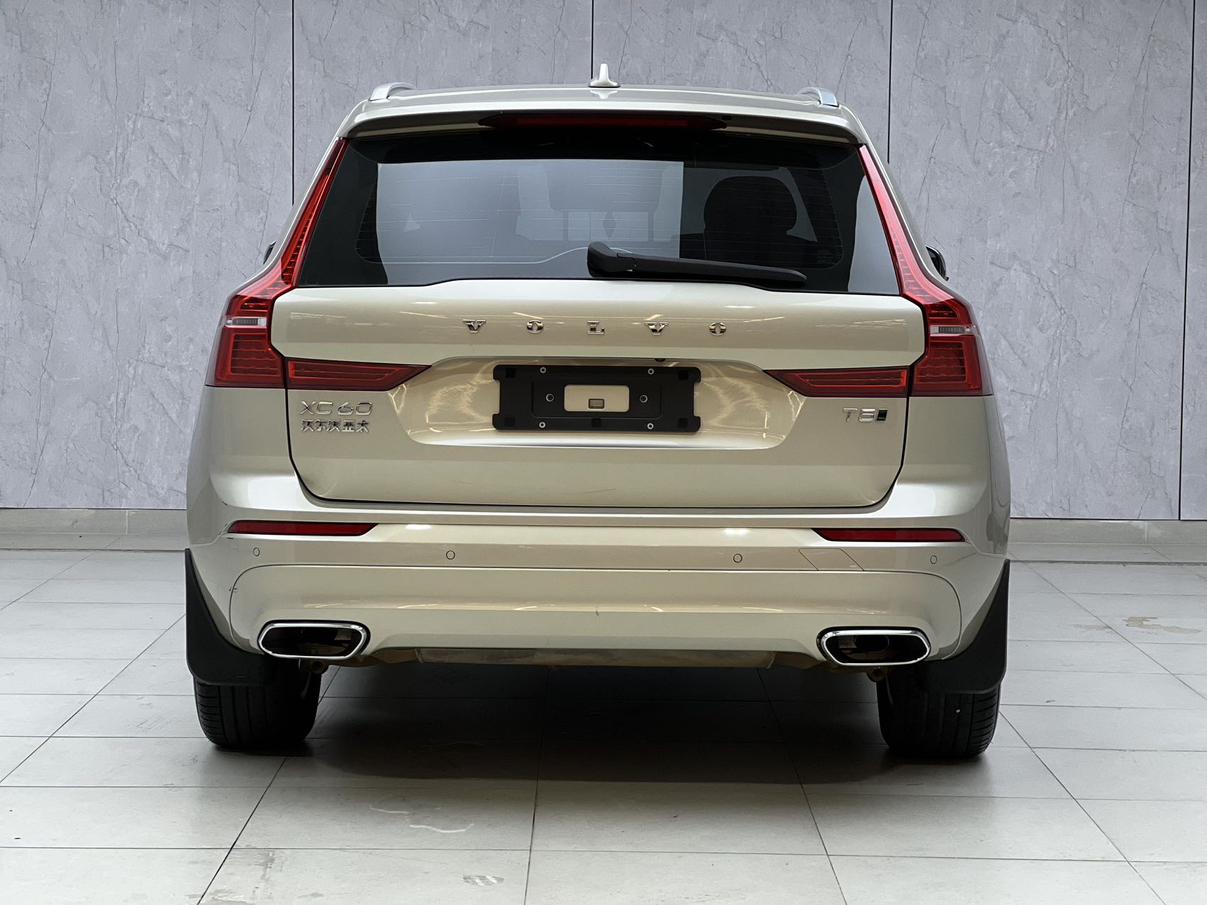 Volvo XC60 2018 thumb 3