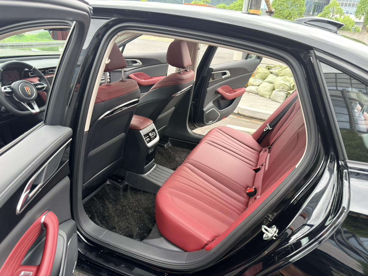 Hongqi H5 2025 thumb 8