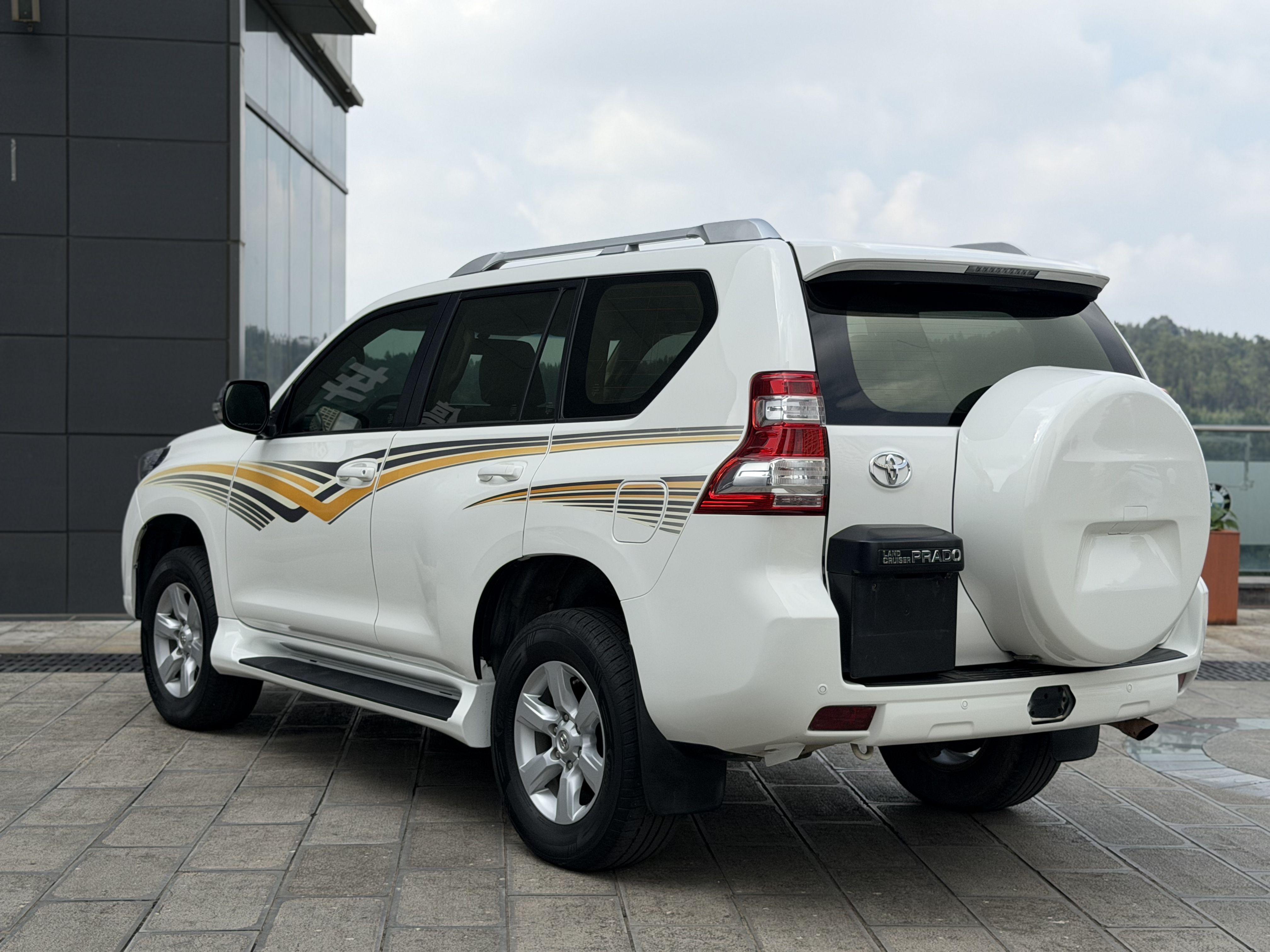 Toyota Land Cruiser Prado 2014 thumb 11