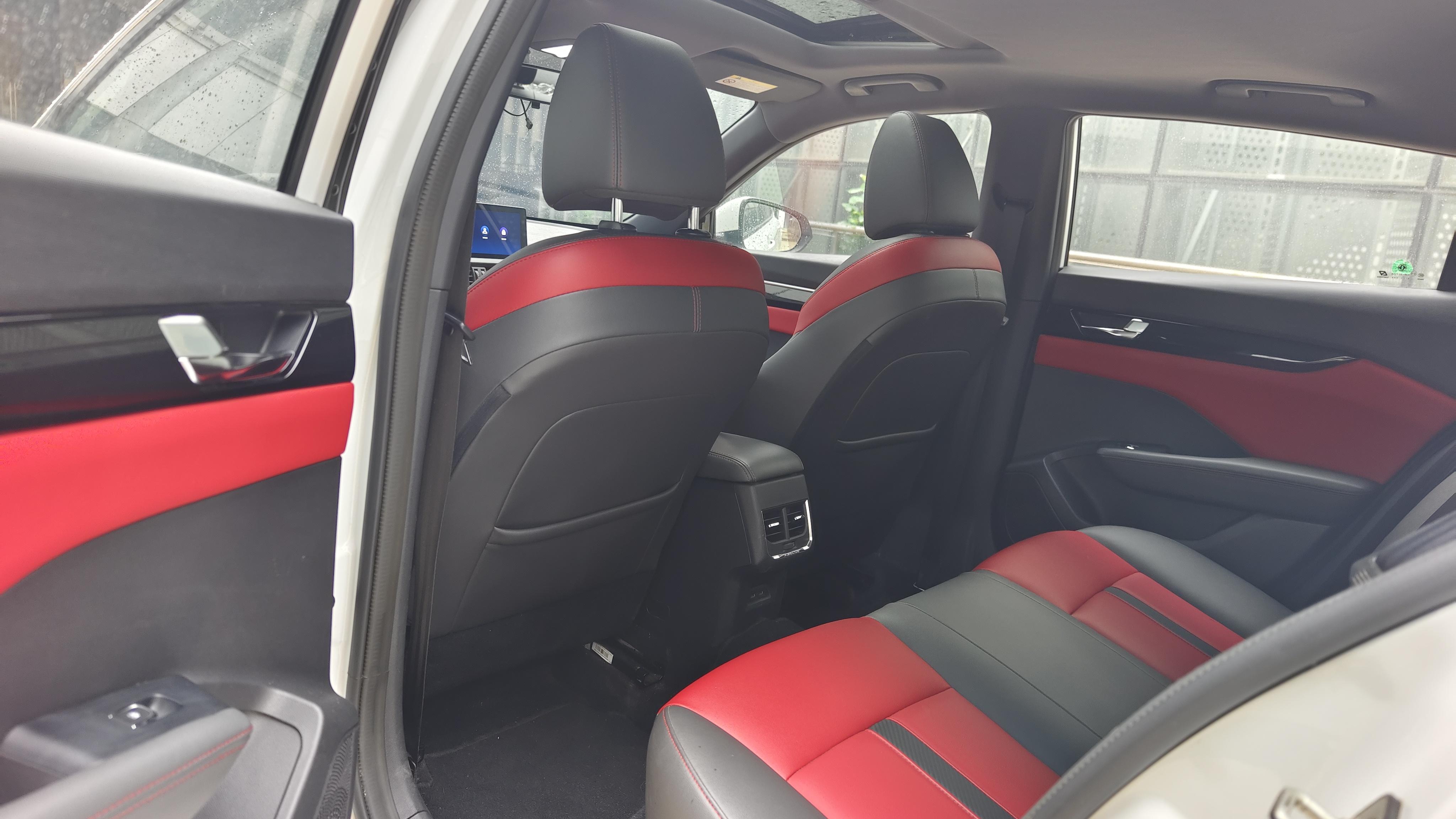 Dongfeng Aeolus Yixuan 2020 thumb 8