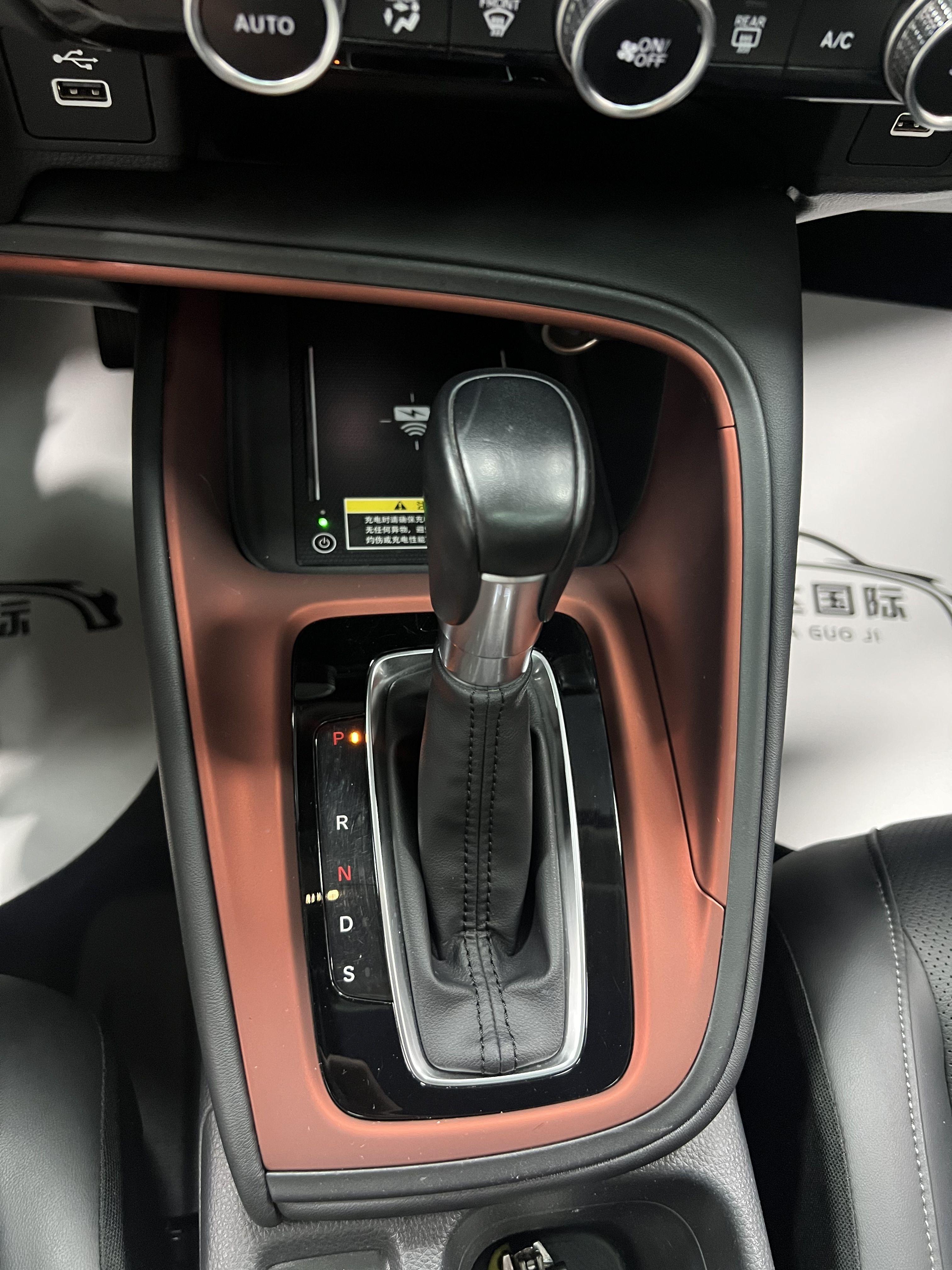 Honda Vezel 2023 thumb 12