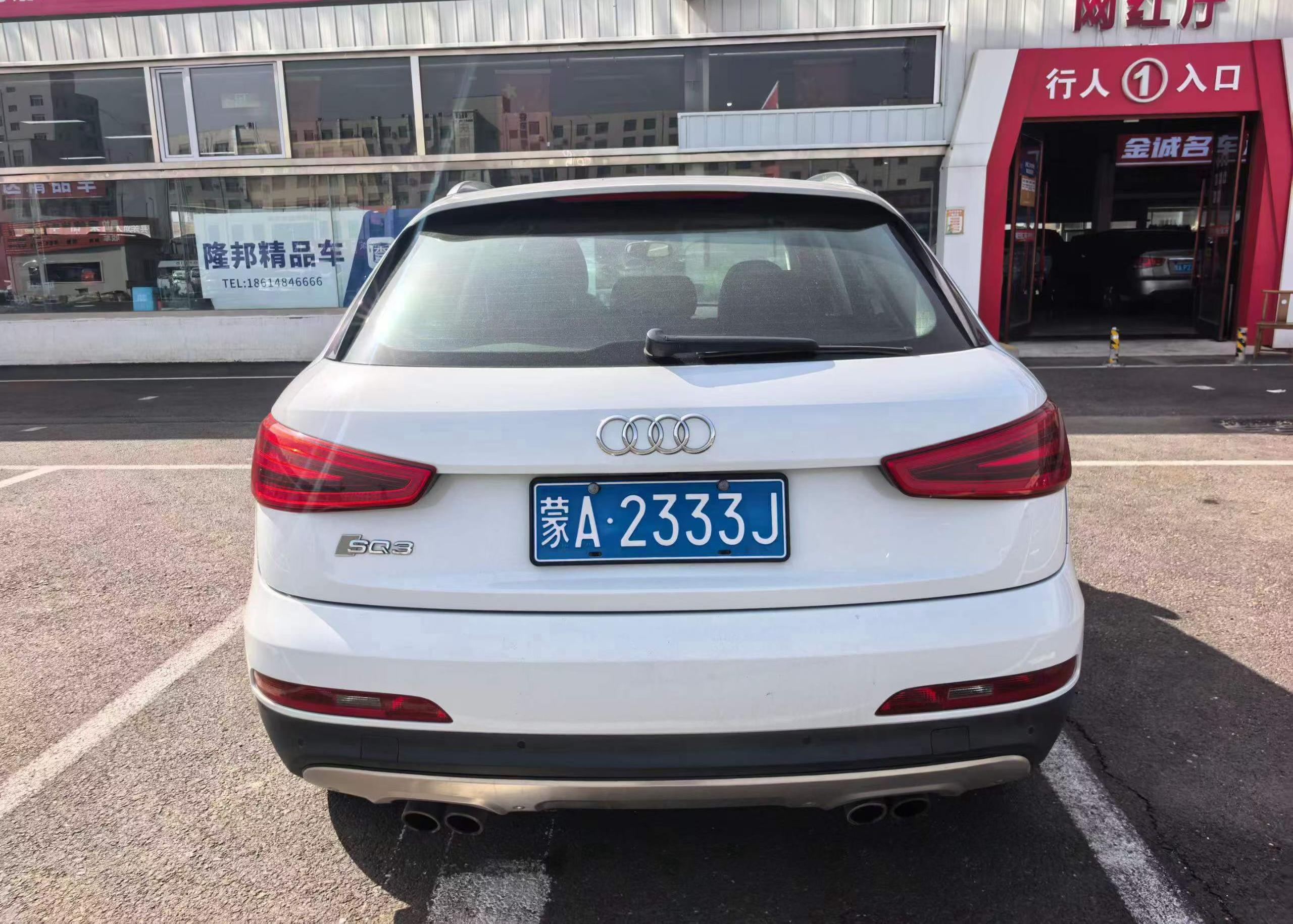 Audi Q3 2015 thumb 10