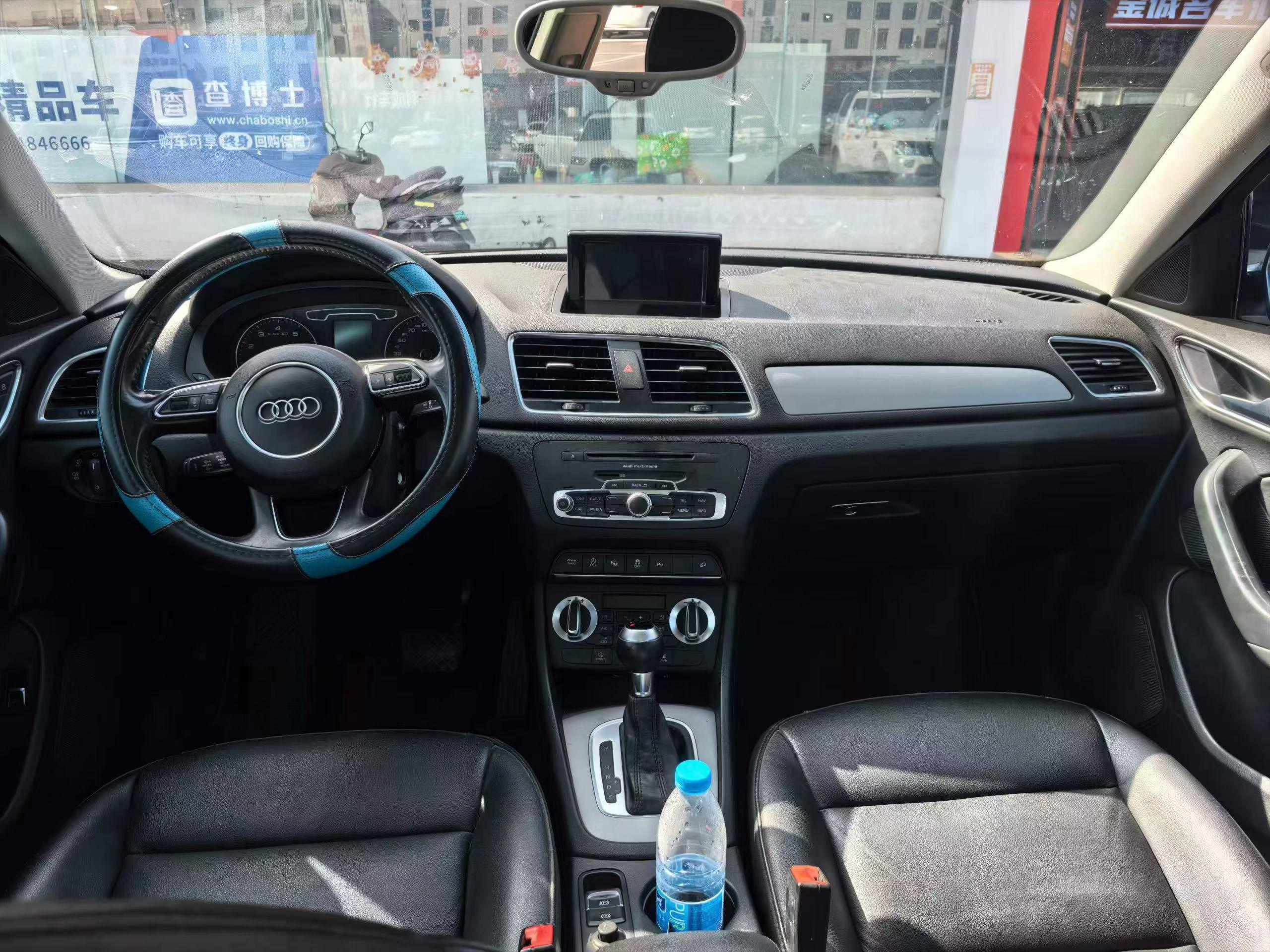 Audi Q3 2015 thumb 12