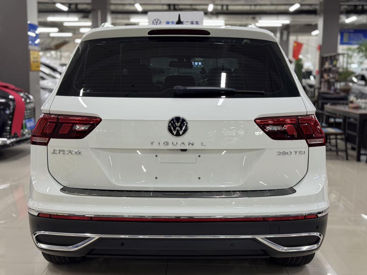 Volkswagen Tiguan 2023 thumb 3