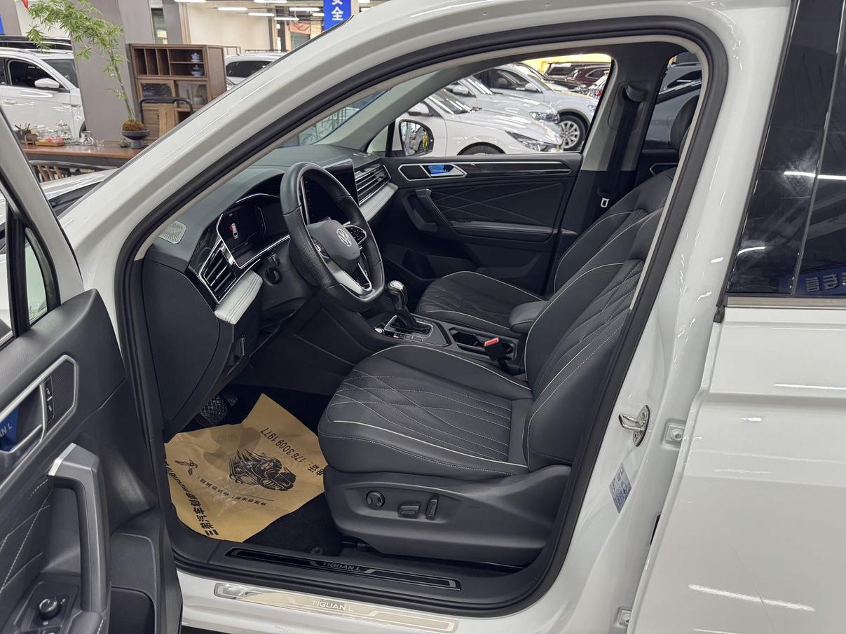 Volkswagen Tiguan 2023 thumb 7