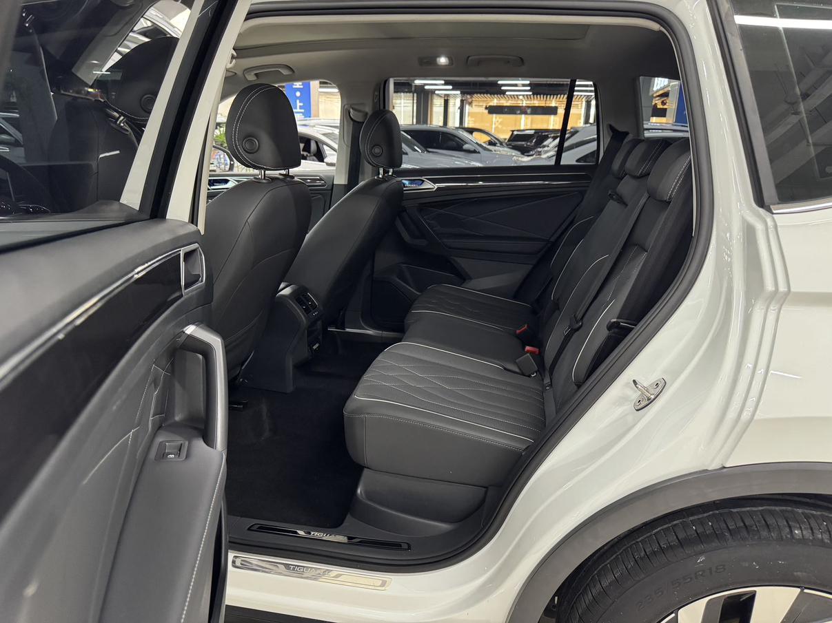 Volkswagen Tiguan 2023 thumb 8