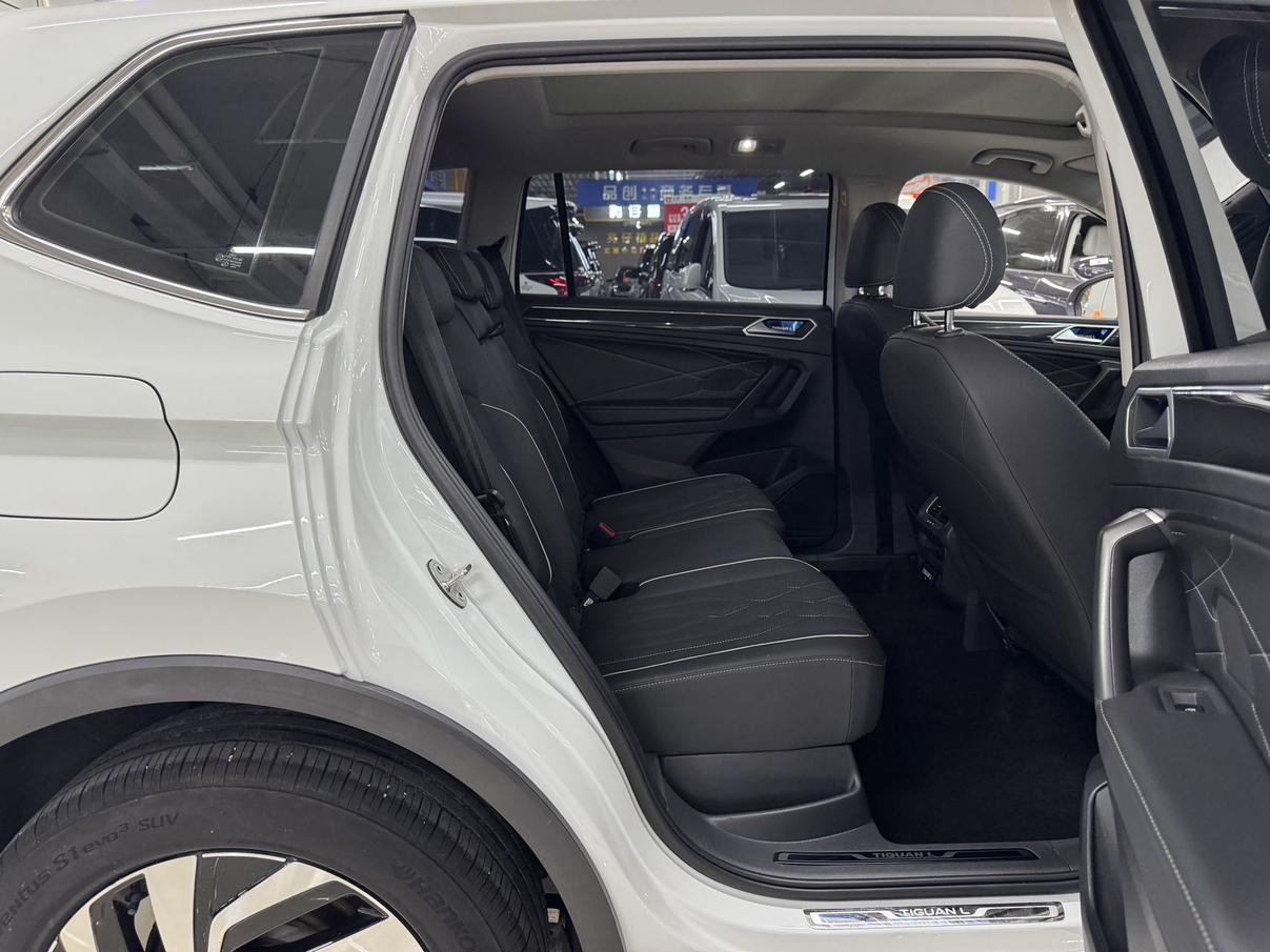 Volkswagen Tiguan 2023 thumb 11