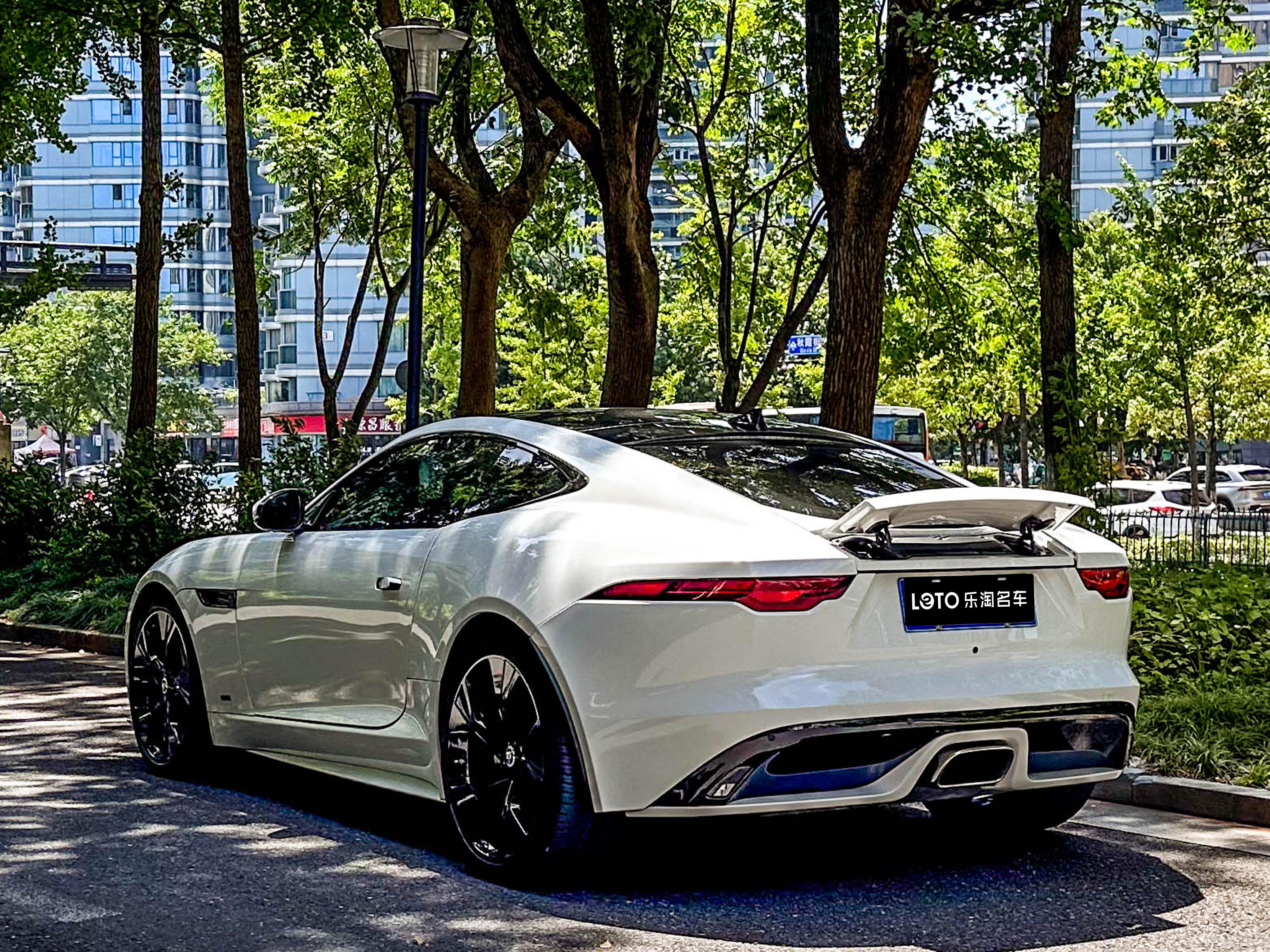 Jaguar F-Type 2024 thumb 2