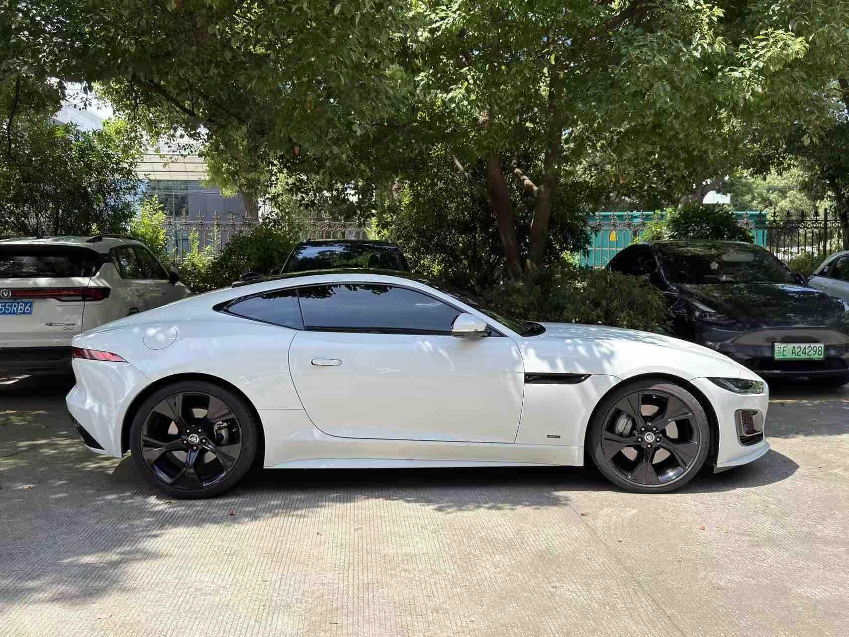 Jaguar F-Type 2024 thumb 5