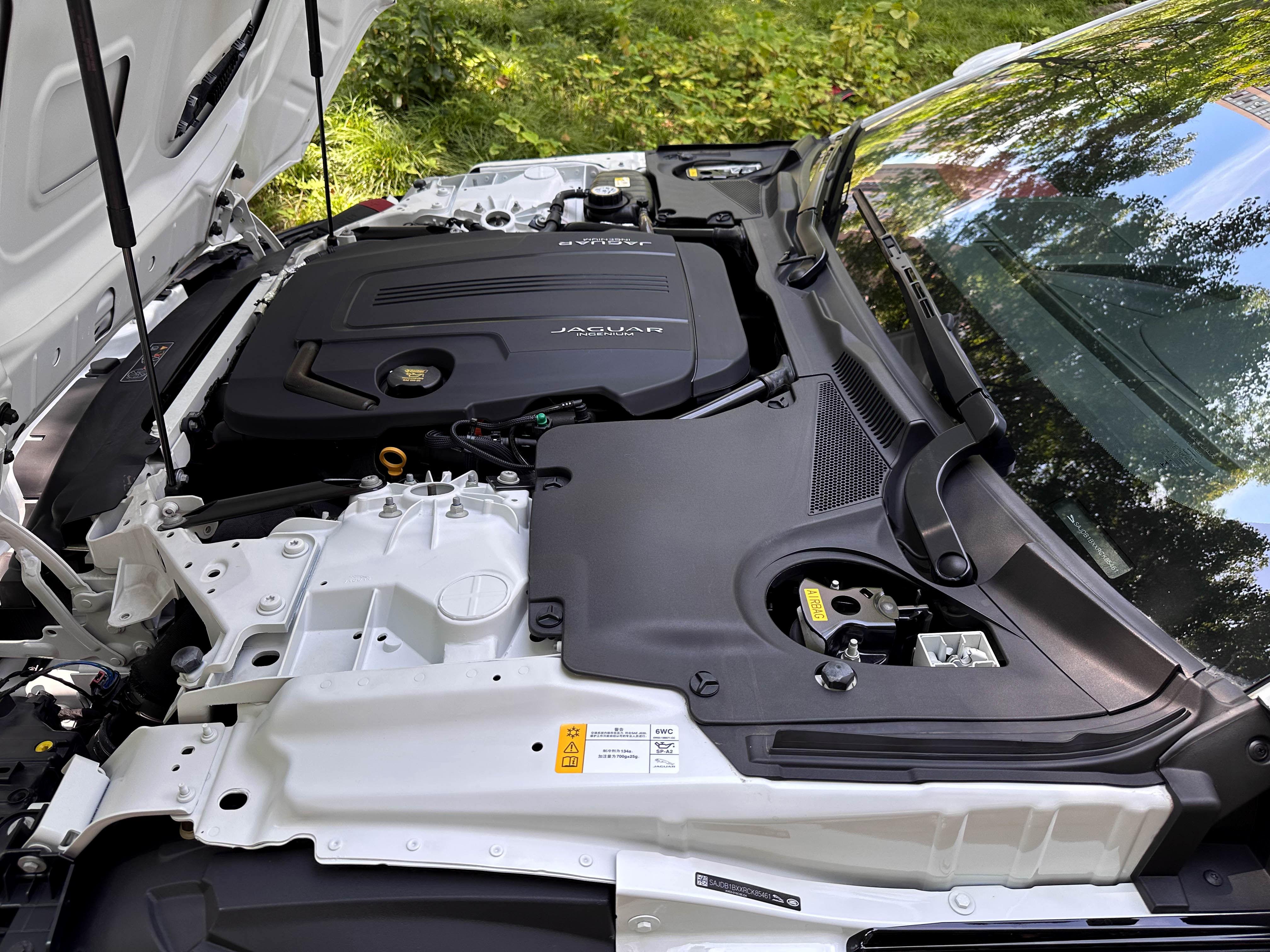 Jaguar F-Type 2024 thumb 6