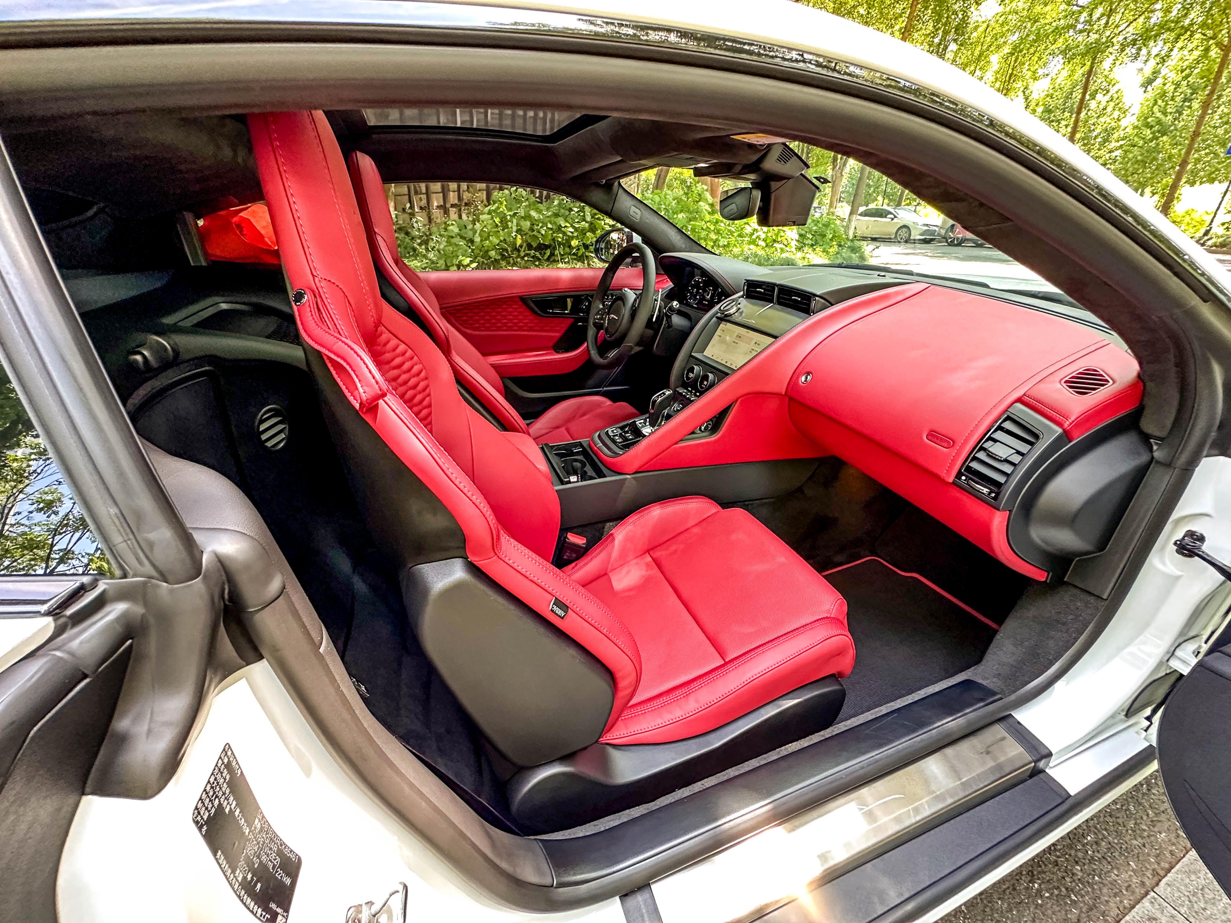 Jaguar F-Type 2024 thumb 9